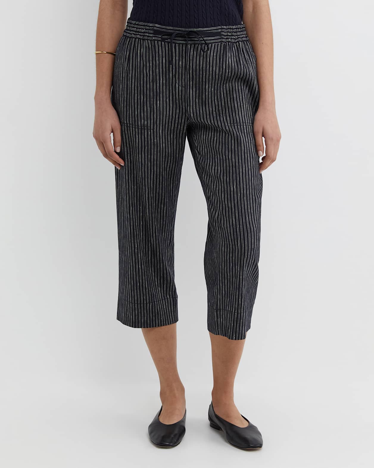 Rosa Stripe Crop Linen Pant in NAVY/WHITE