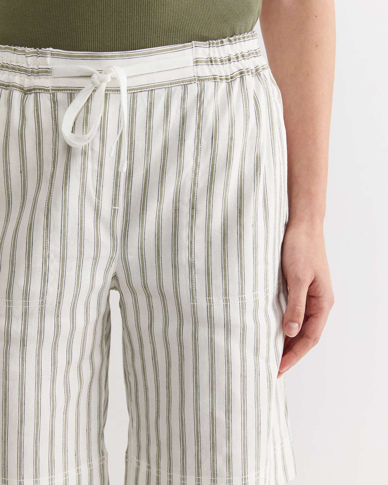 Rosa Stripe Linen Short in WHITE/KHAKI