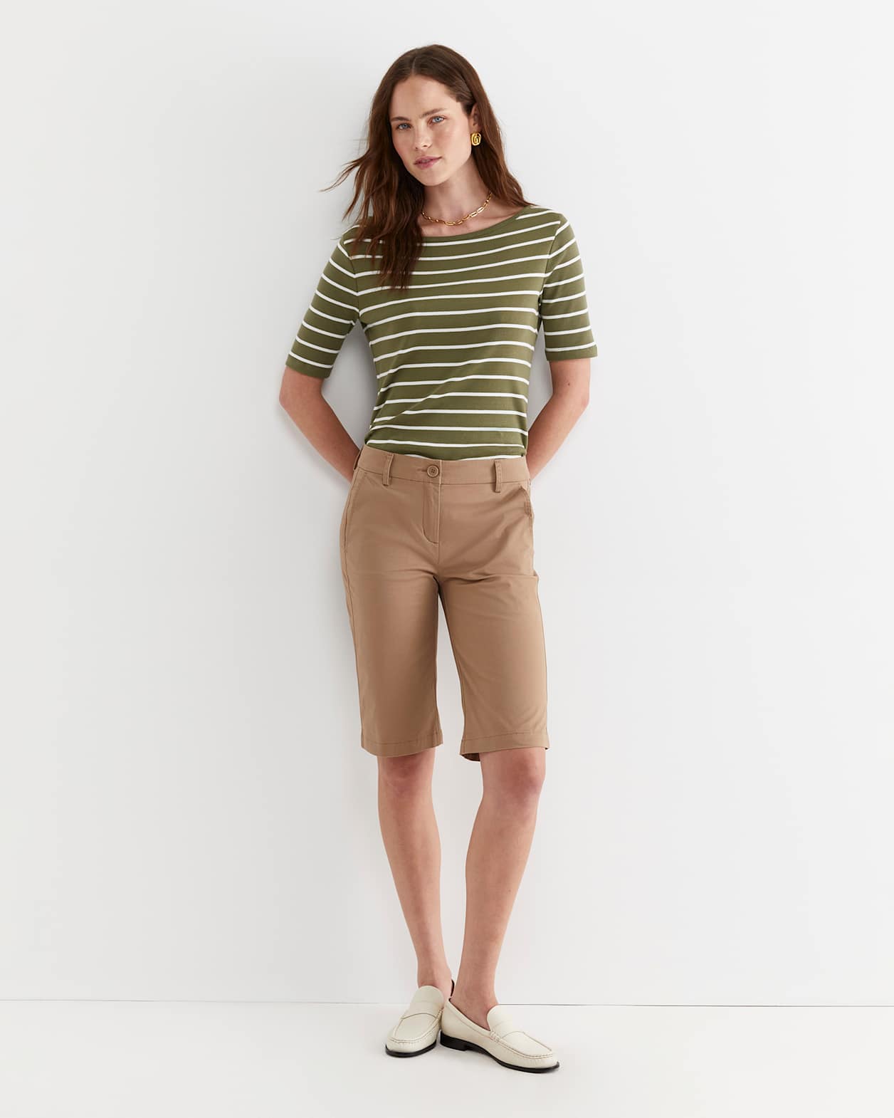 Laura Chino Short in TAN