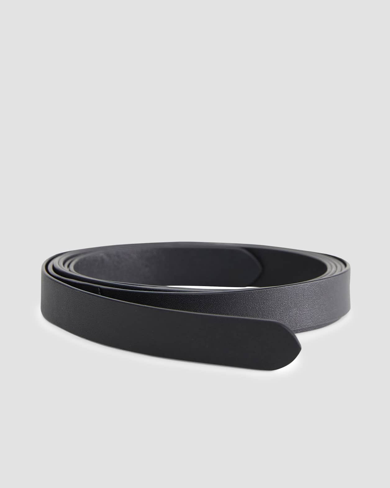Lara Wrap Leather Belt in BLACK