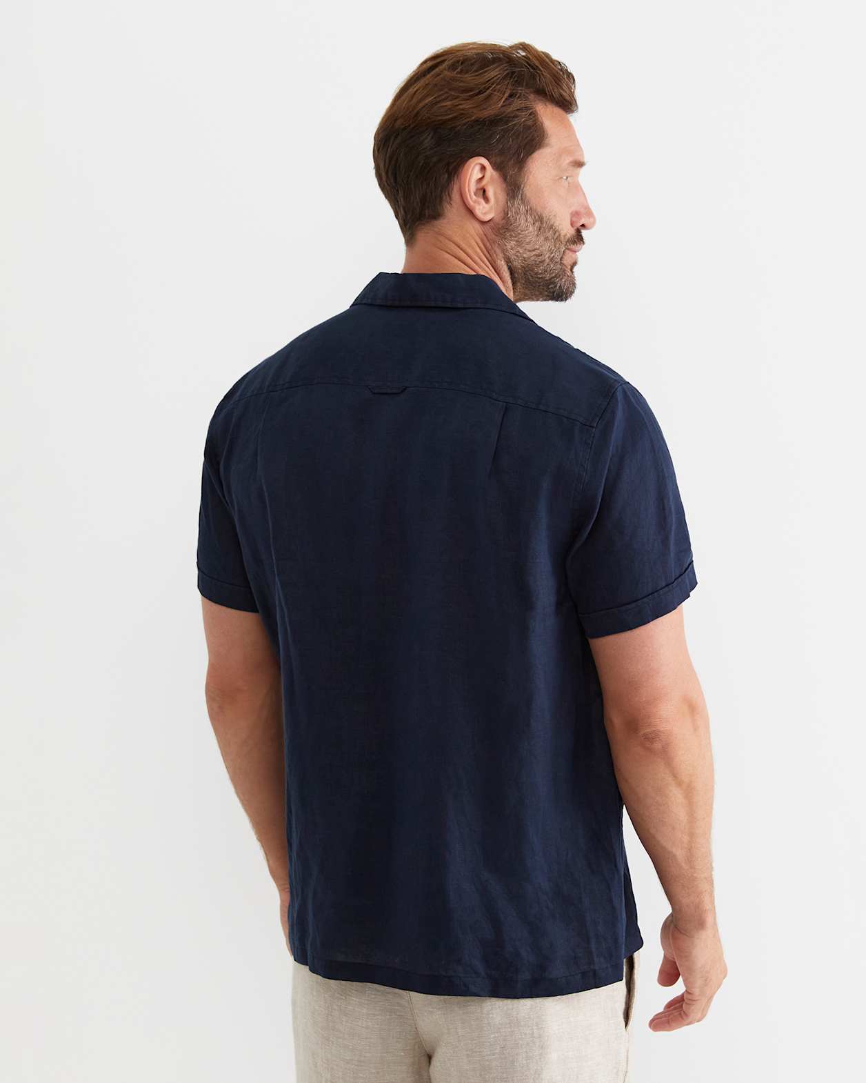 Short Sleeve Stanton Linen Shirt in NAVY