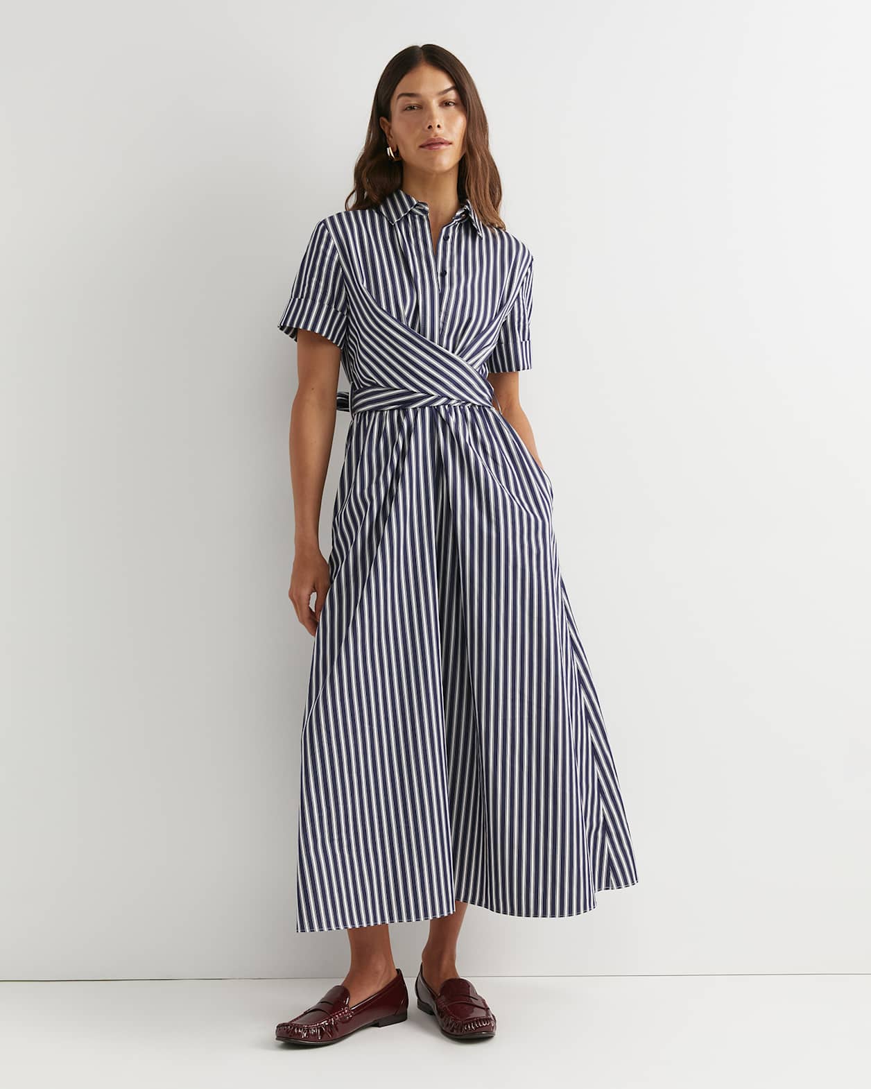 Etta Twist Maxi Dress in NAVY/WHITE