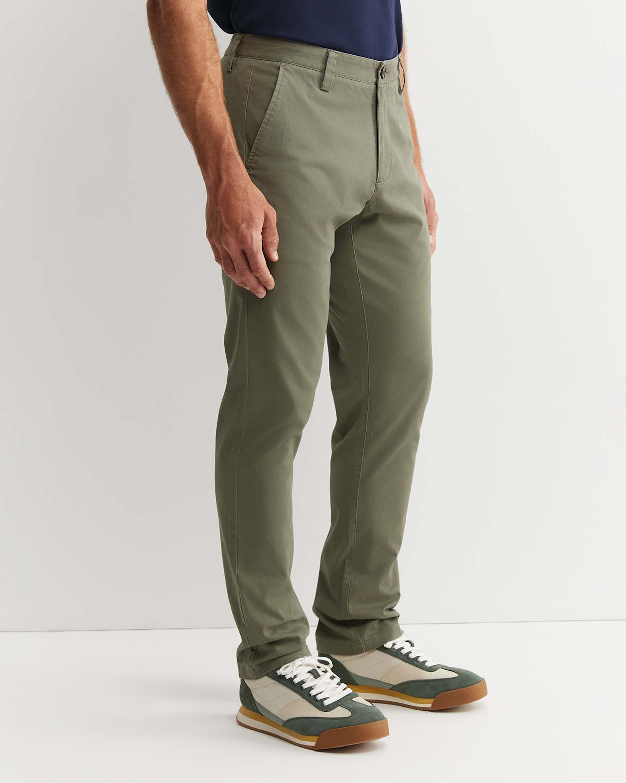 Jones Chino in OLIVE