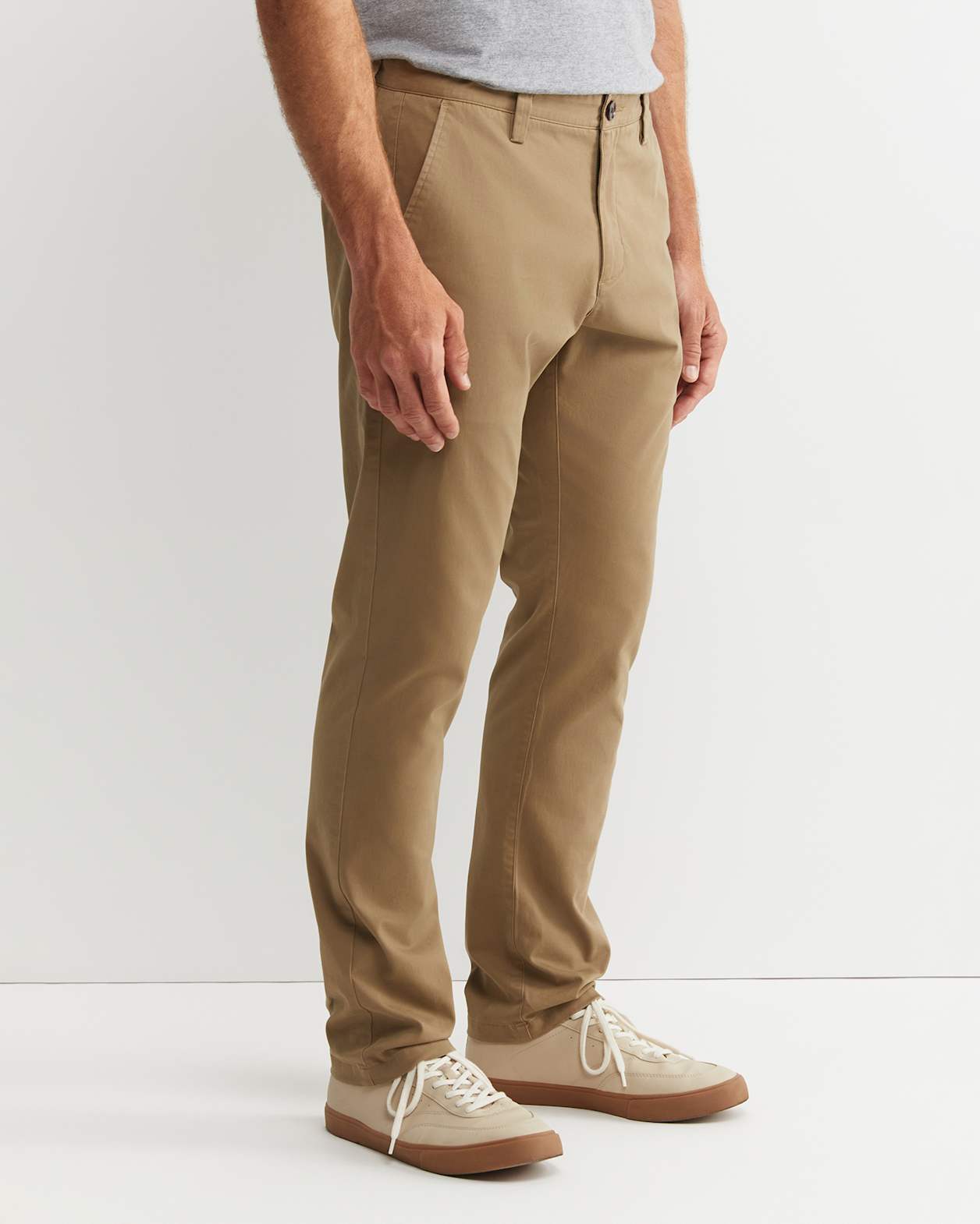 Jones Chino in LATTE