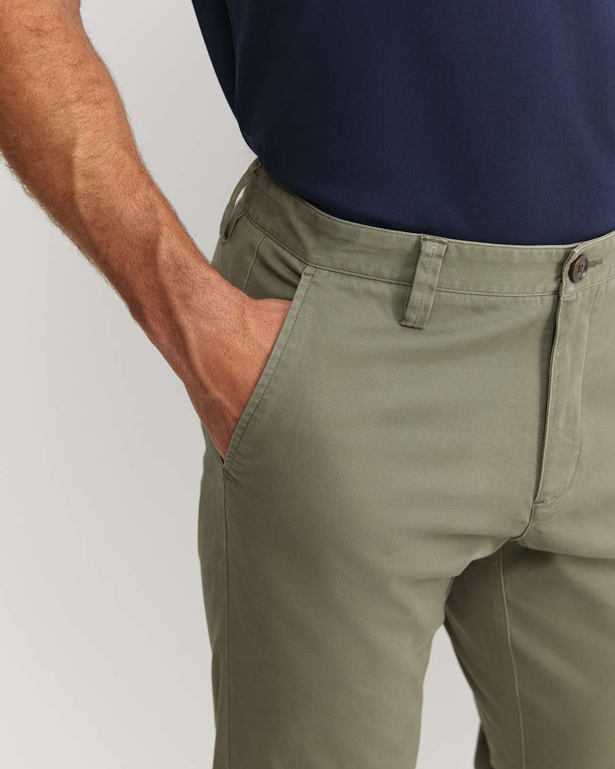 Jones Chino in OLIVE