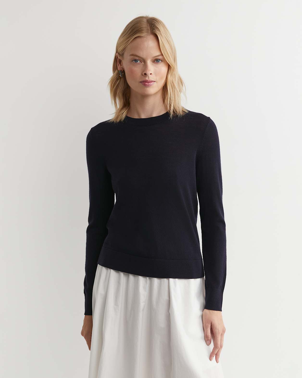 Francis Merino Crew Neck Knit in NAVY