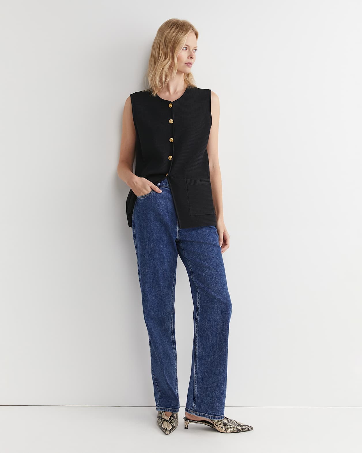 Maxine Milano Vest in BLACK