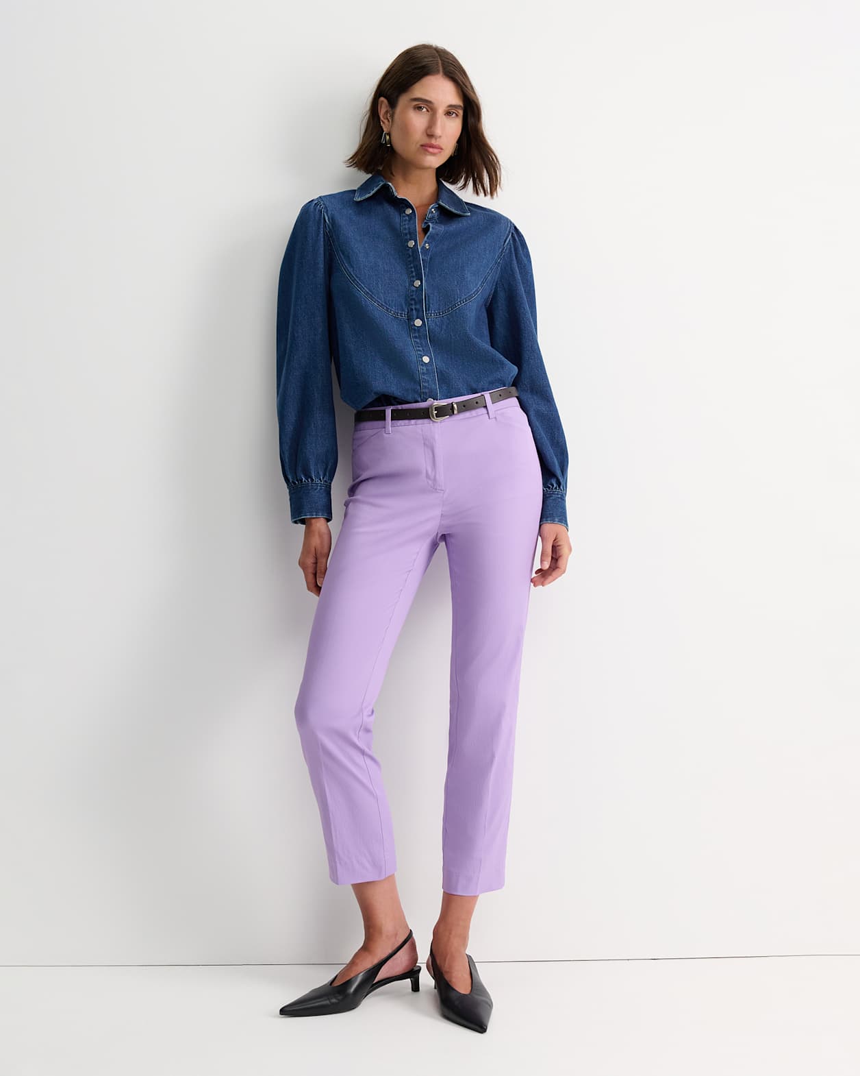 Evie Straight Capri Pant in VIOLA