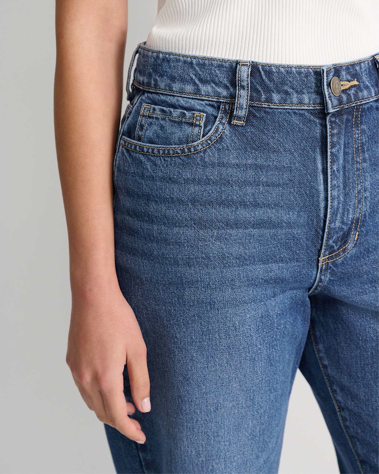 Pippa Barrel Jean in BLUE WASH