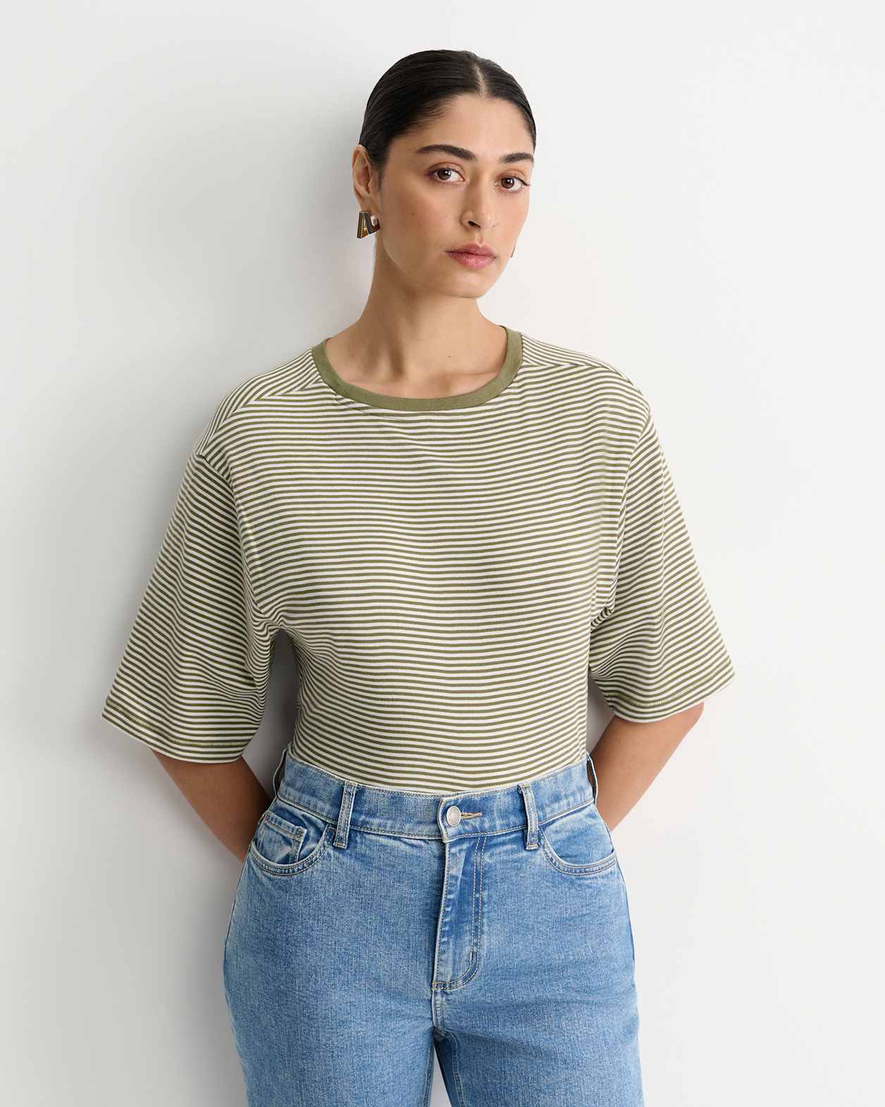 Heidi Oversized T-Shirt in KHAKI/WHITE