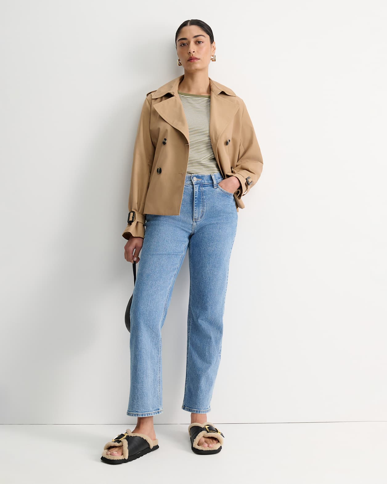 Heidi Oversized T-Shirt in KHAKI/WHITE