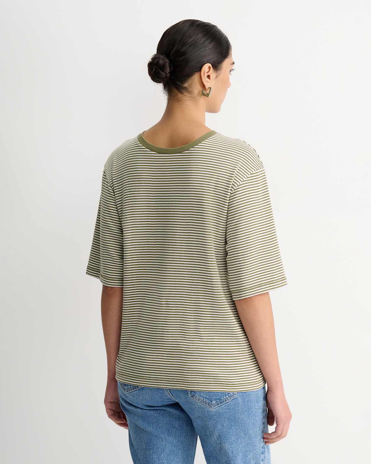 Heidi Oversized T-Shirt in KHAKI/WHITE