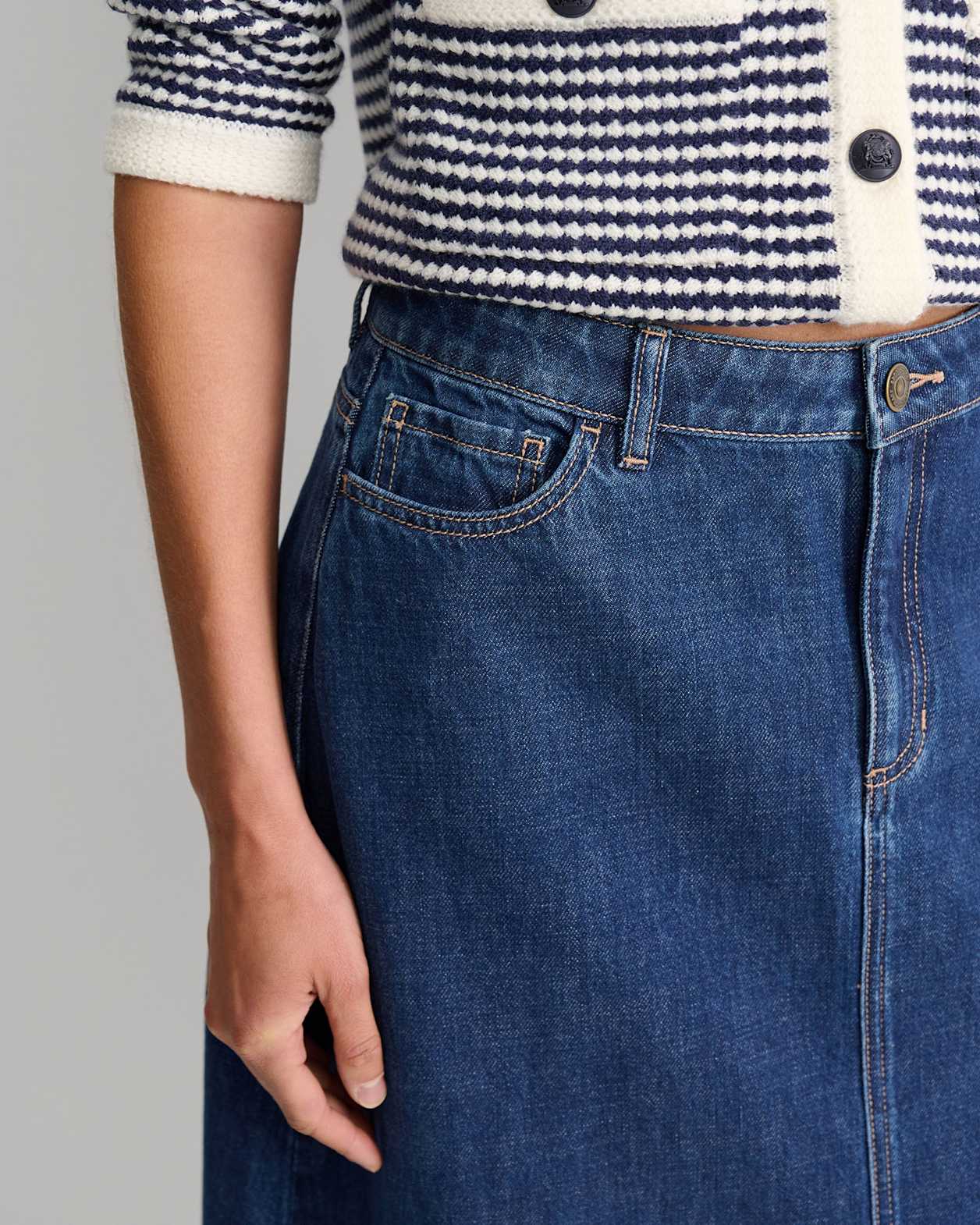 Nikki Denim Skirt in BLUE WASH