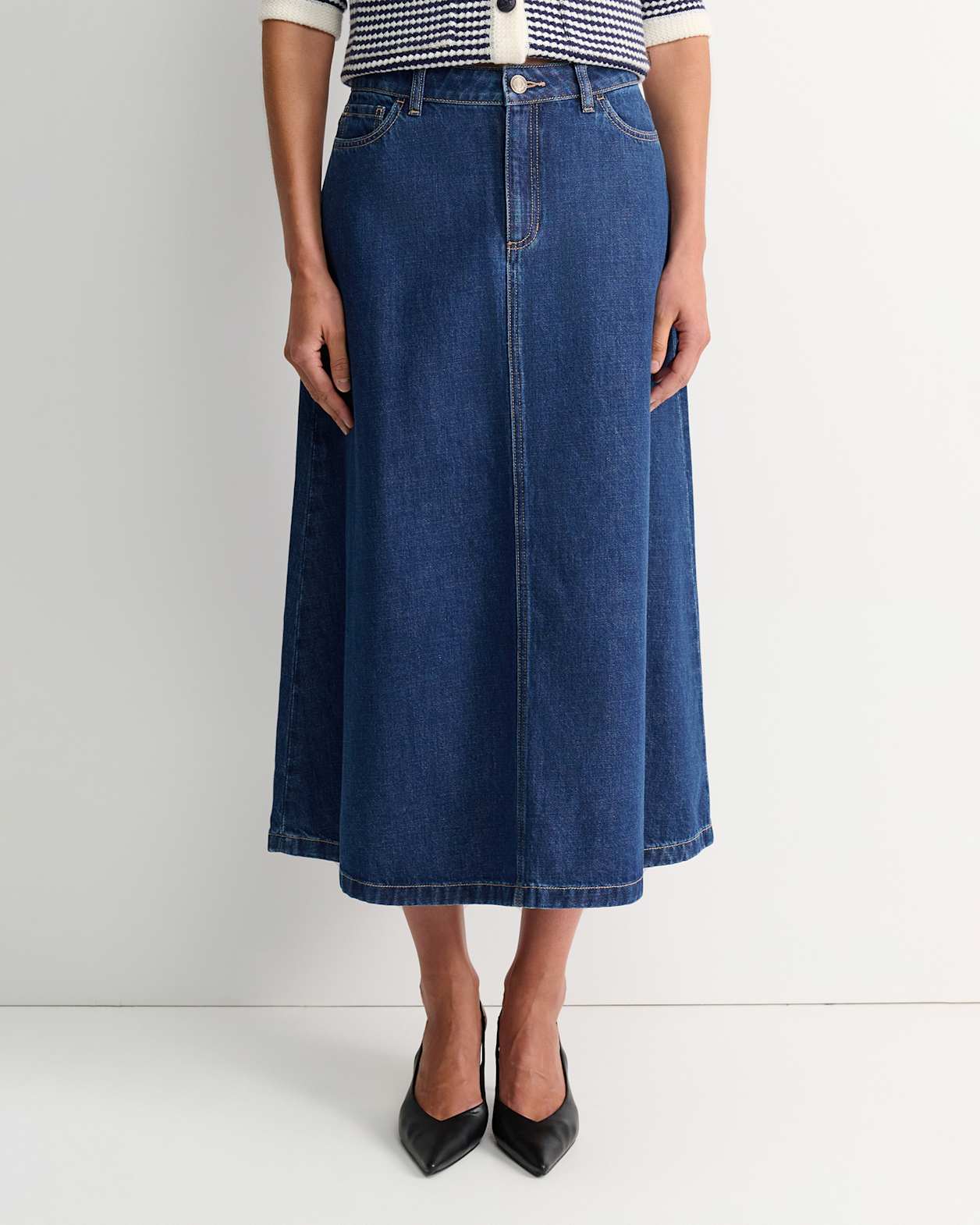 Nikki Denim Skirt in BLUE WASH