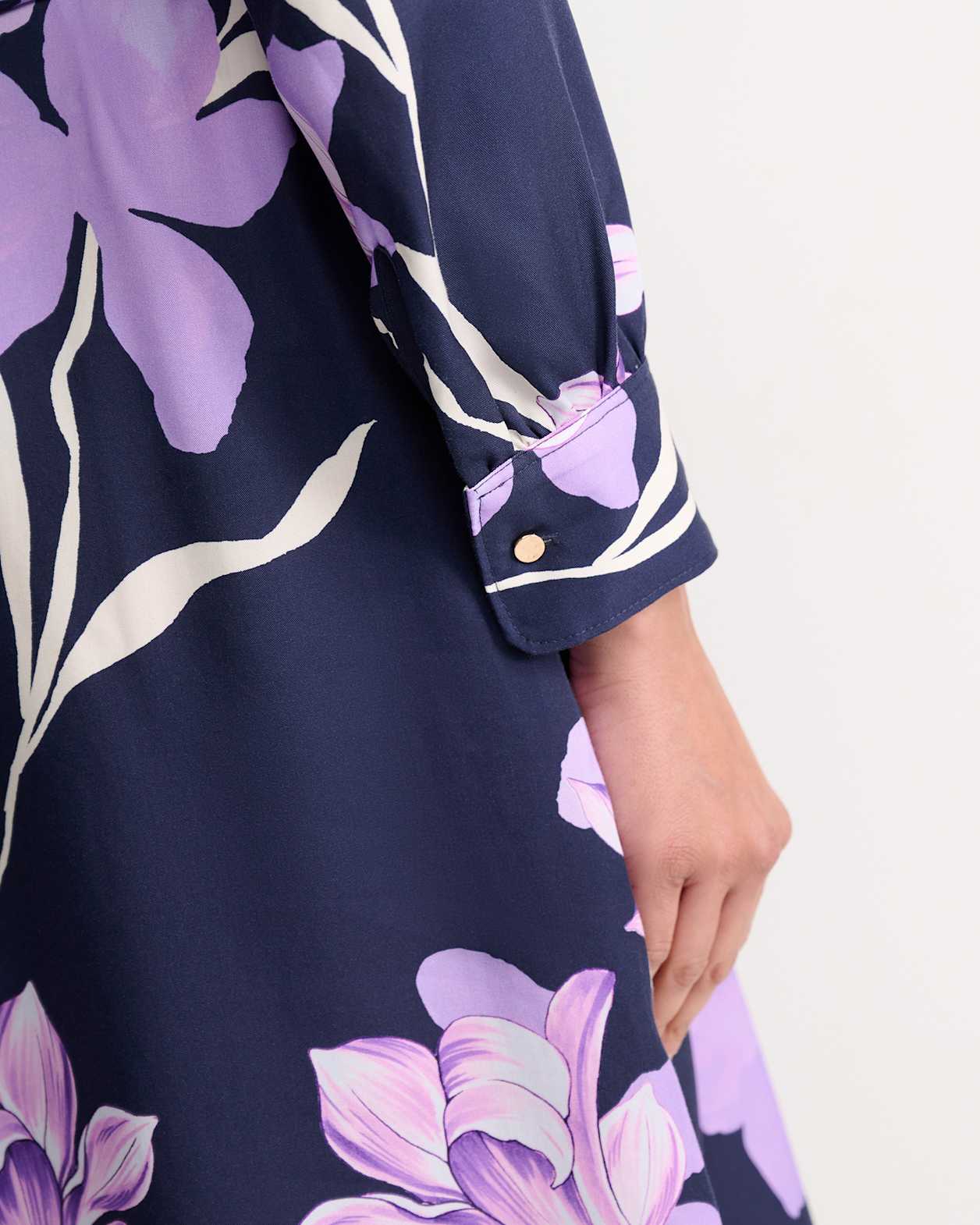 Iris Shirt Midi Dress in NAVY MULTI
