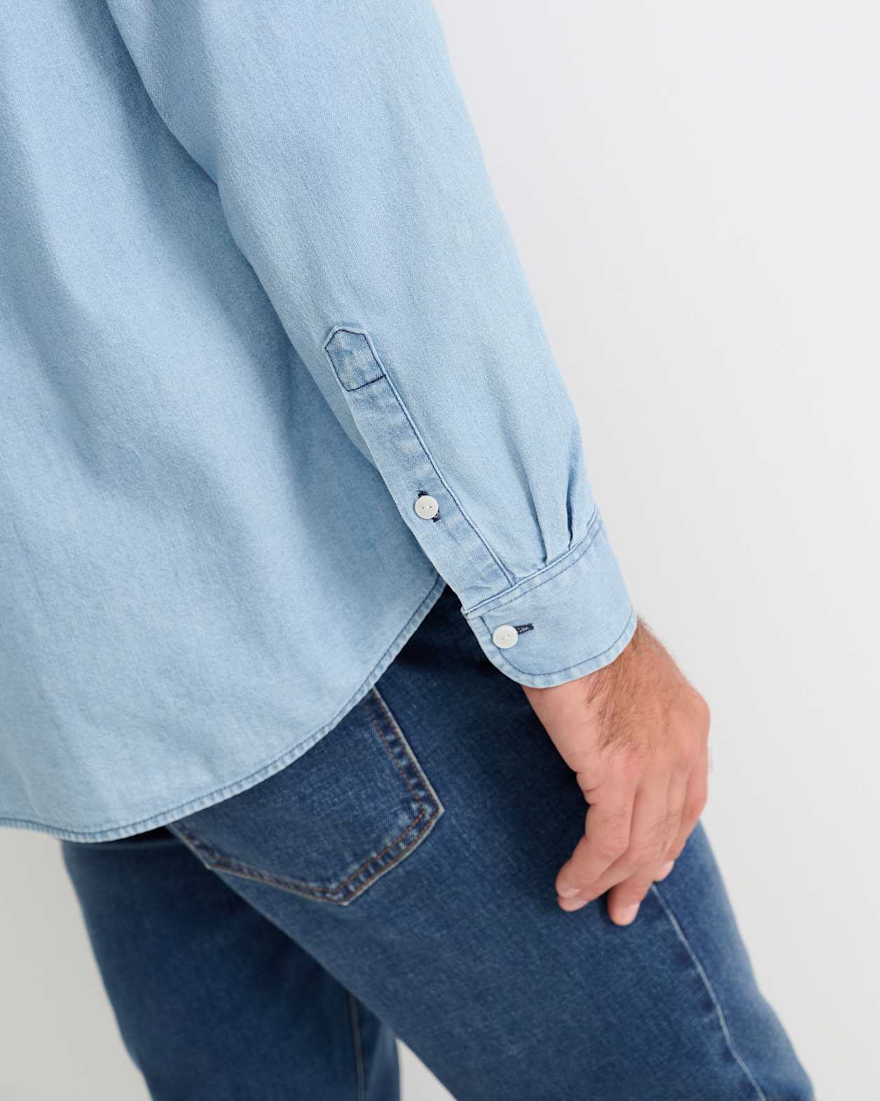 Denim Long Sleeve Shirt in LIGHT WASH