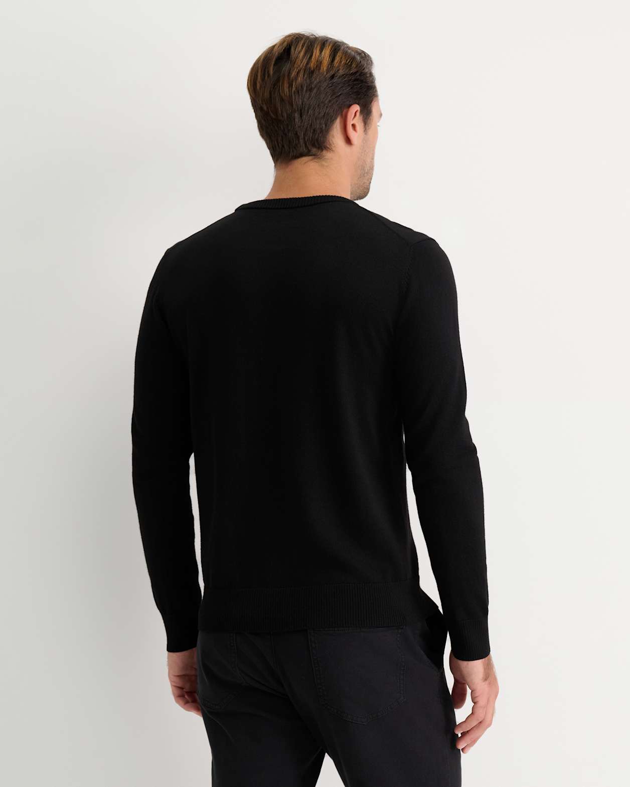 Merino Crew Neck Knit in BLACK