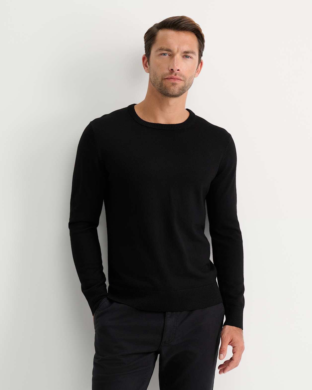 Merino Crew Neck Knit in BLACK
