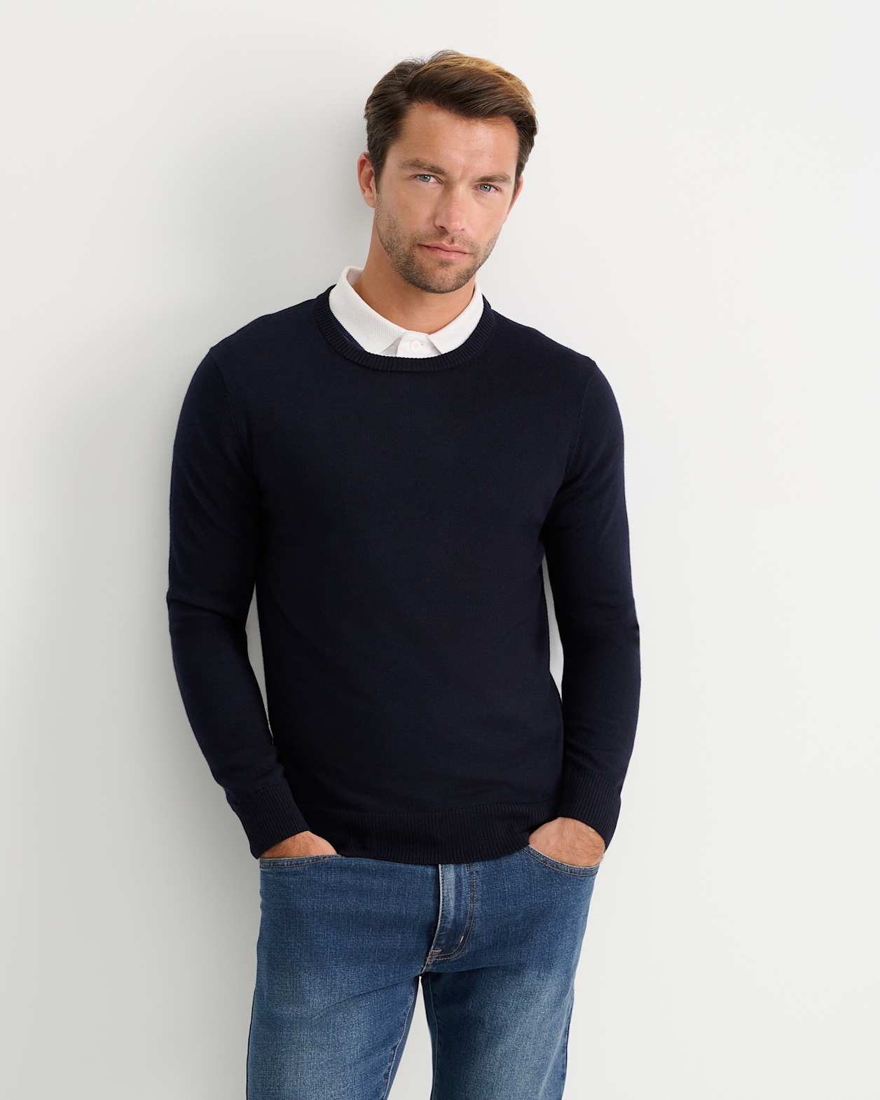 Merino Crew Neck Knit in NAVY
