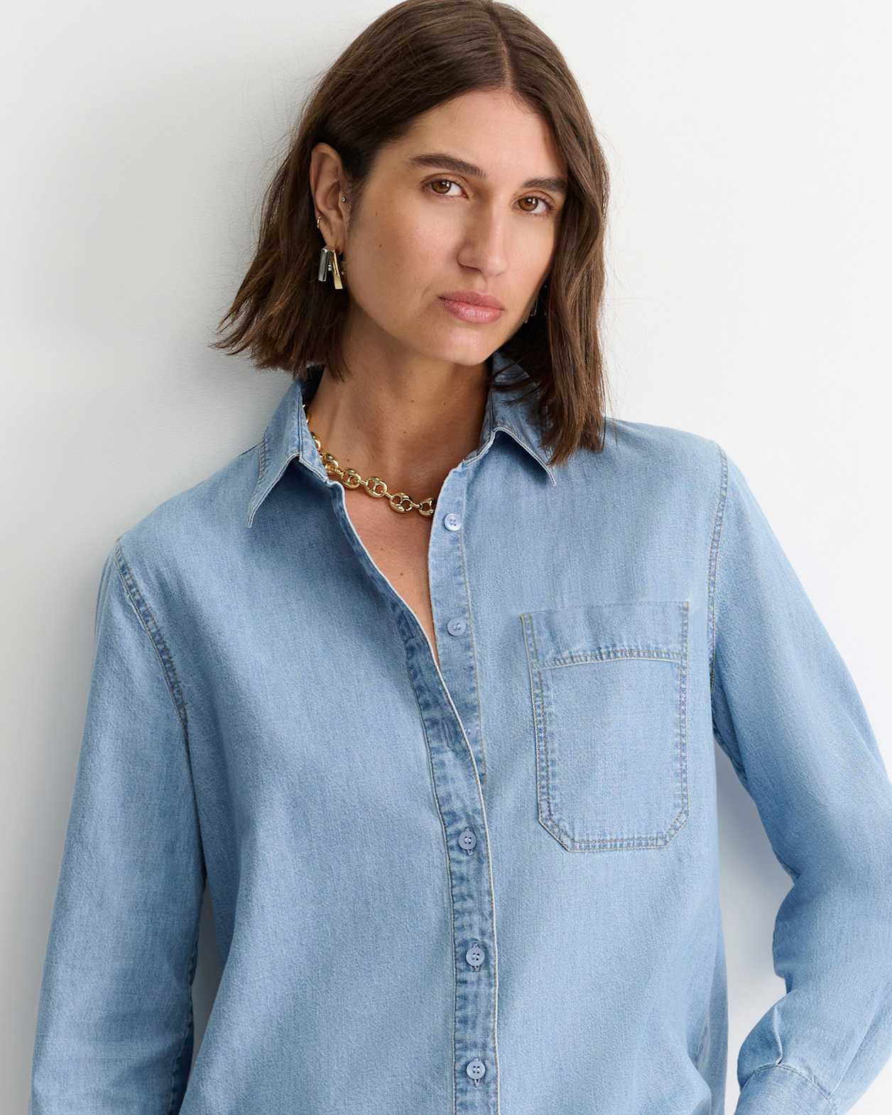 Carrie Chambray Long Sleeve Shirt in CHAMBRAY