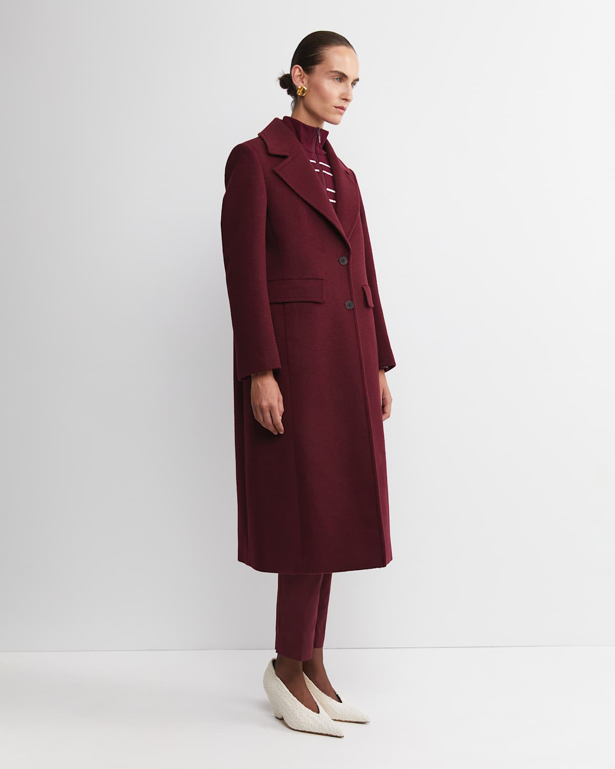 Saskia Single Breasted Coat in WINE