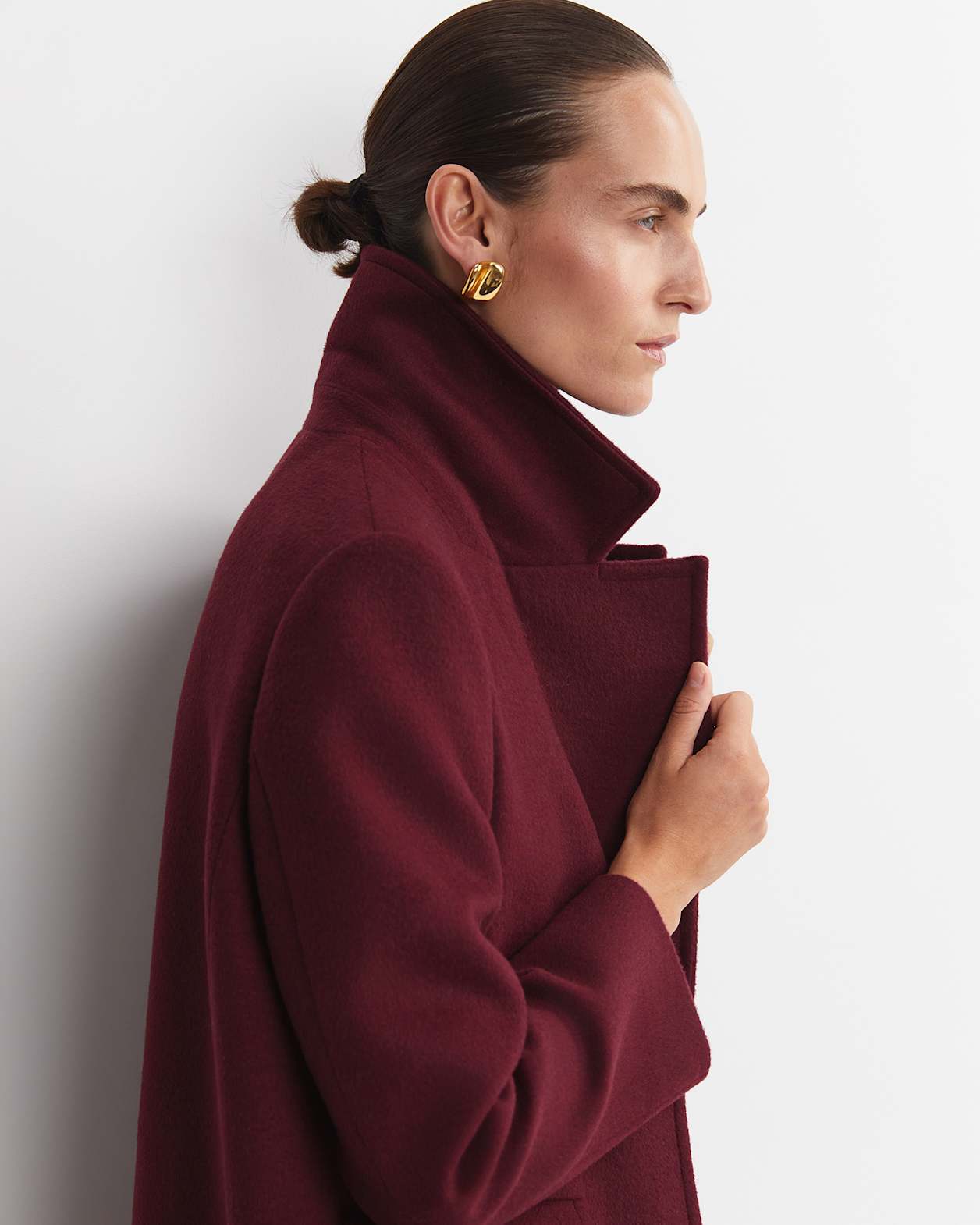 Saskia Single Breasted Coat in WINE