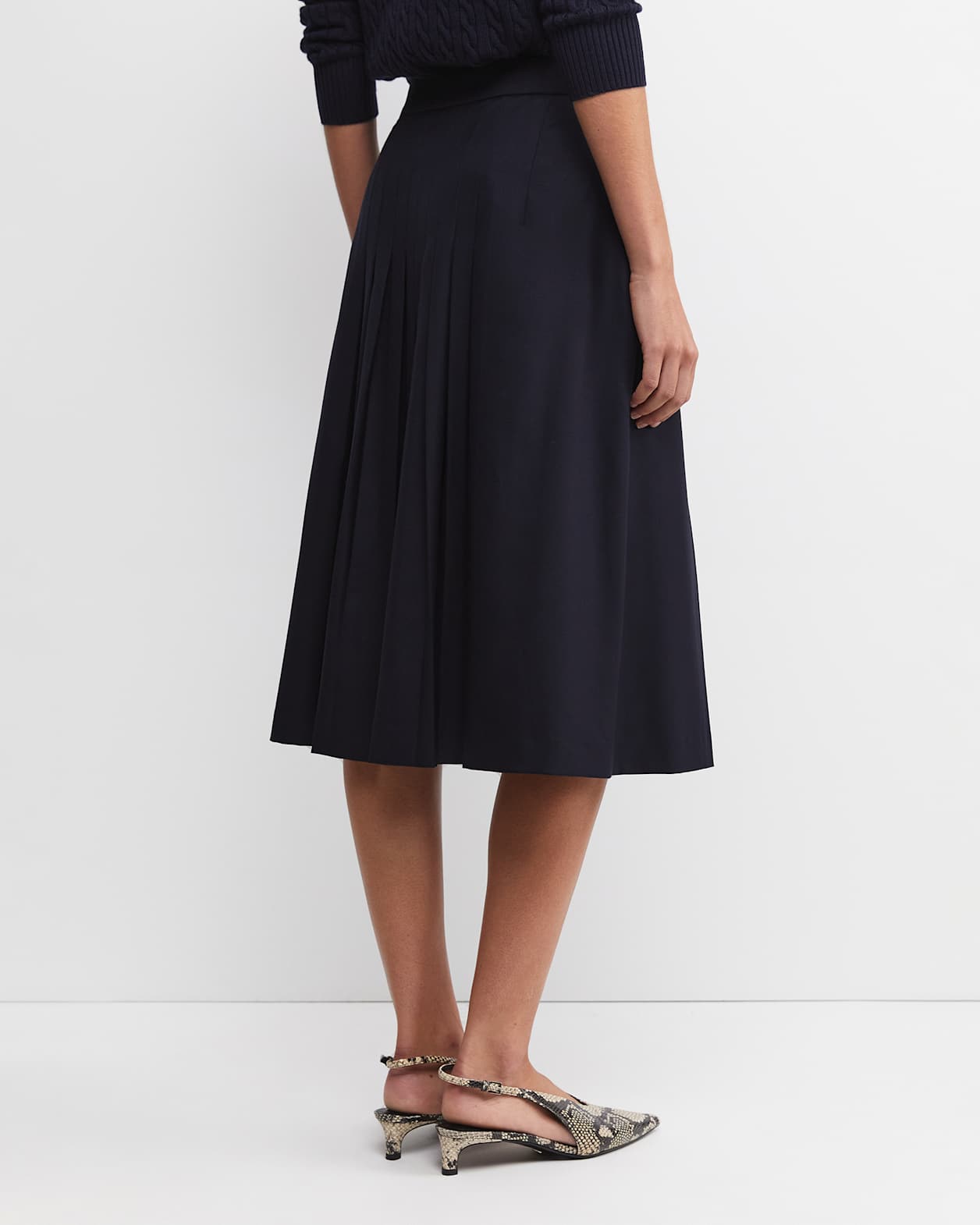 Wren Pleated Midi Skirt in NAVY