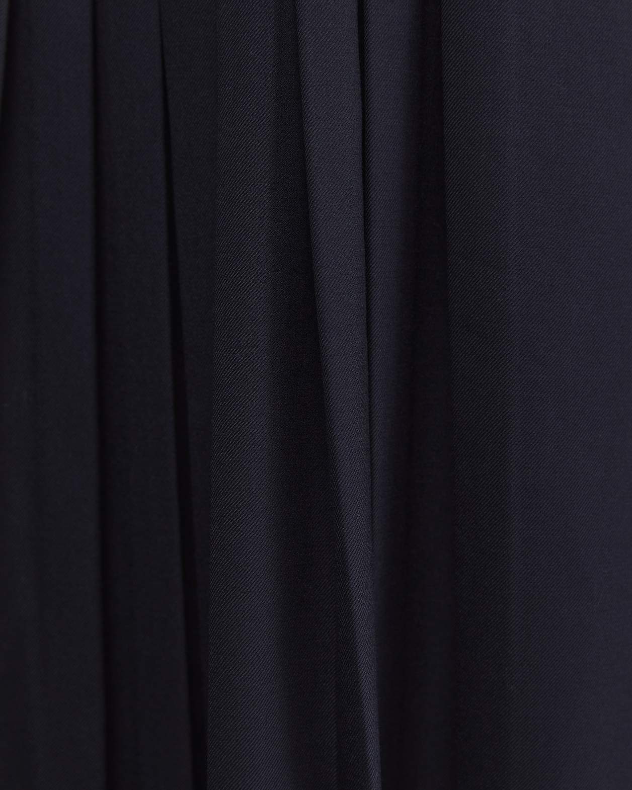 Wren Pleated Midi Skirt in NAVY