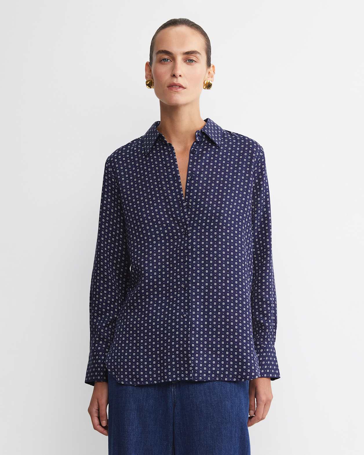 Geo Long Sleeve Shirt in NAVY/WHITE