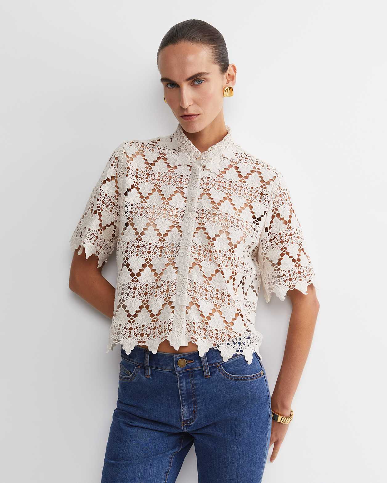 Ariana Lace Cropped Shirt in CHALK
