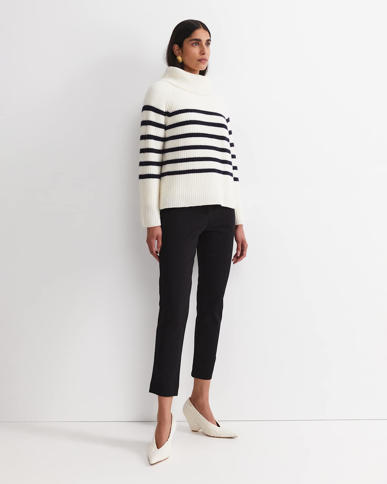 Sunshine Stripe Turtleneck Sweater in WHITE/NAVY
