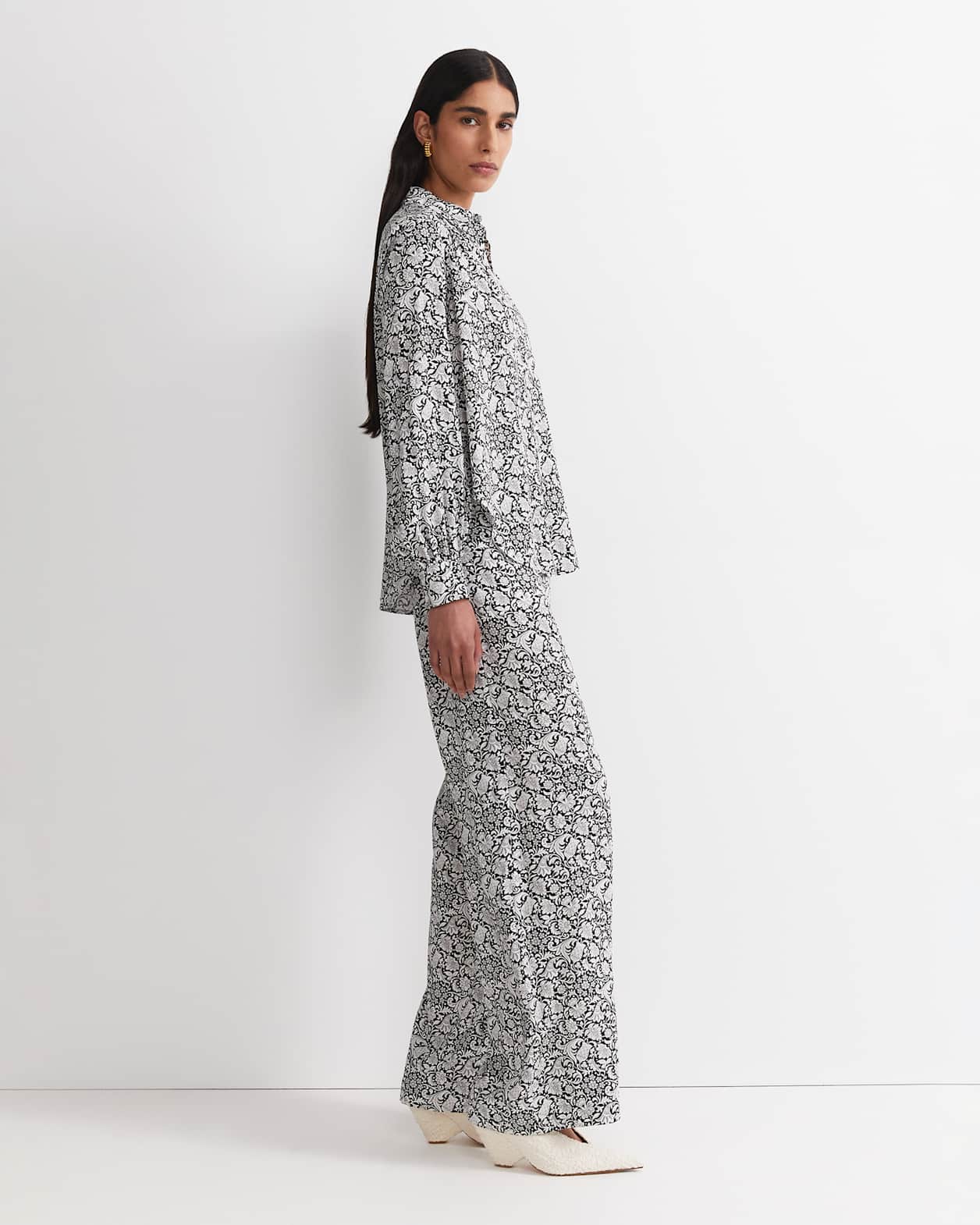 Robertson Liberty Blouse in BLACK/WHITE