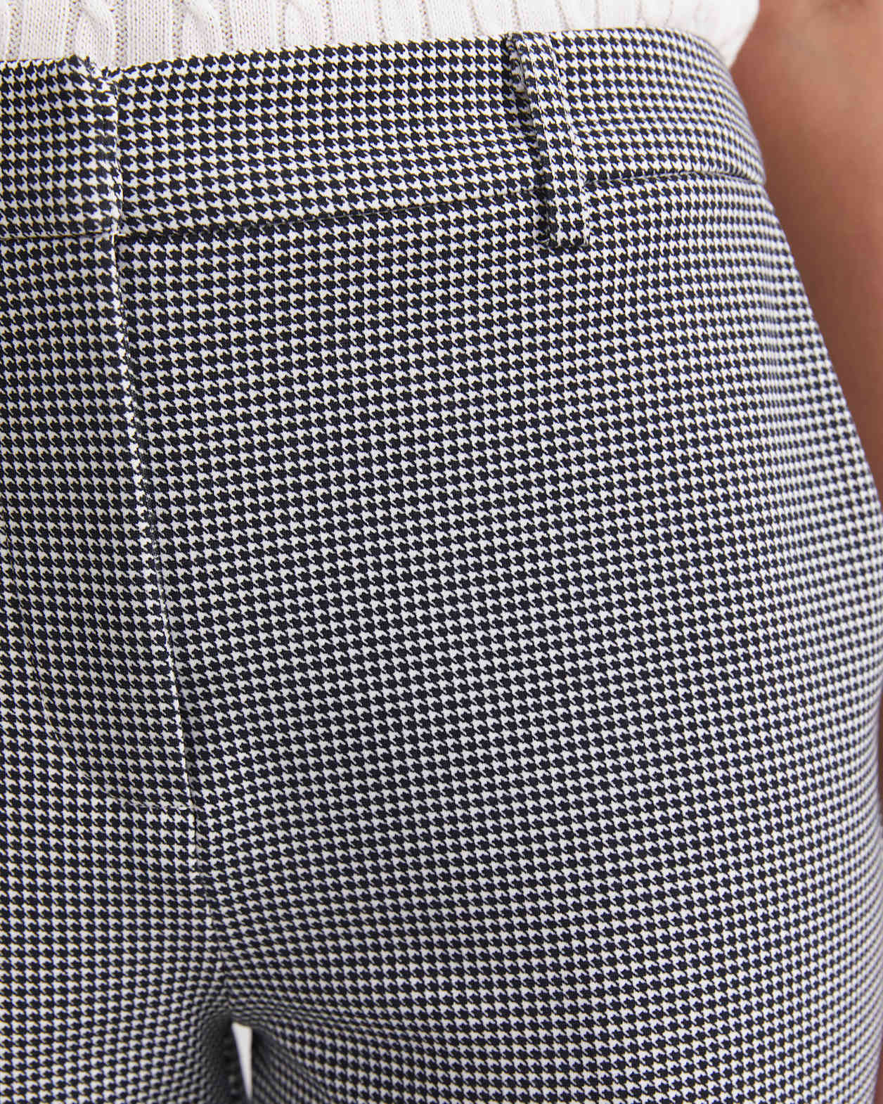 Evie Houndstooth Ponte Pant in BLACK/WHITE