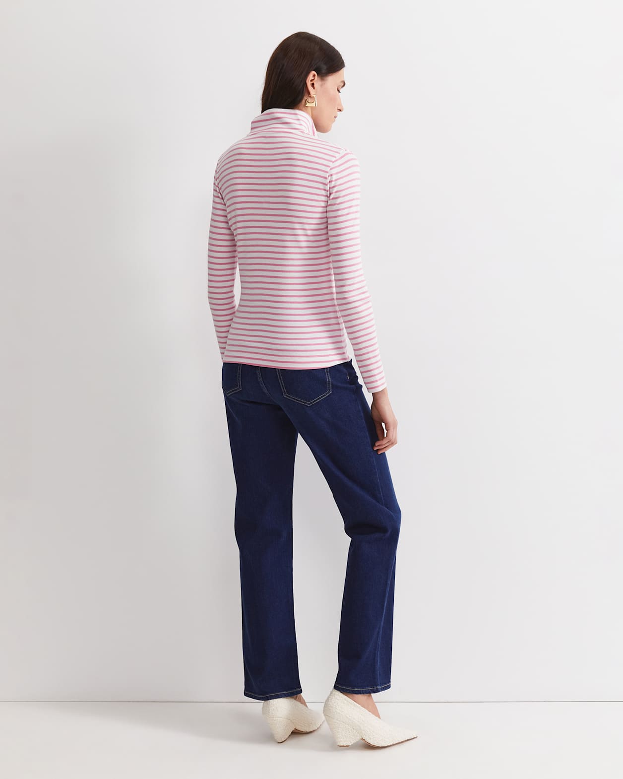 Lucy Snap Funnel Neck Top in WHITE/PINK