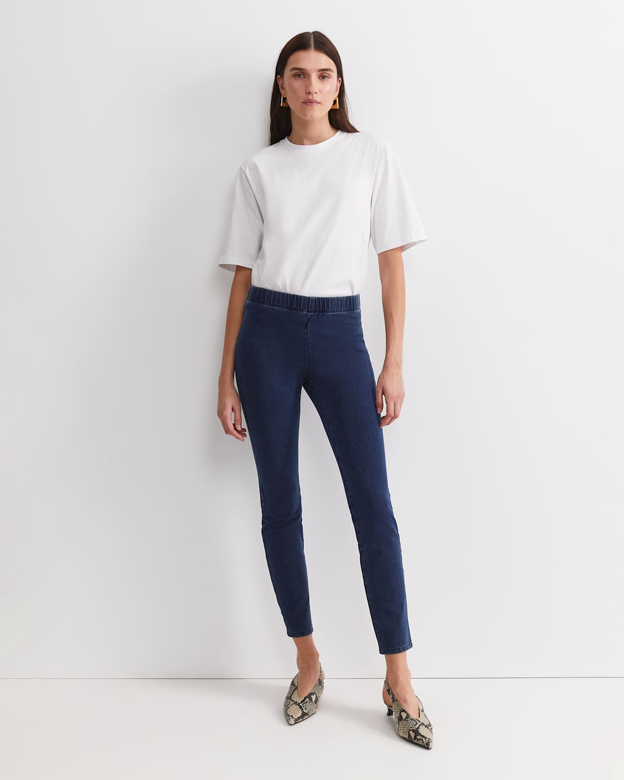 Felicity Denim Pull On Pant in WASHED INDIGO