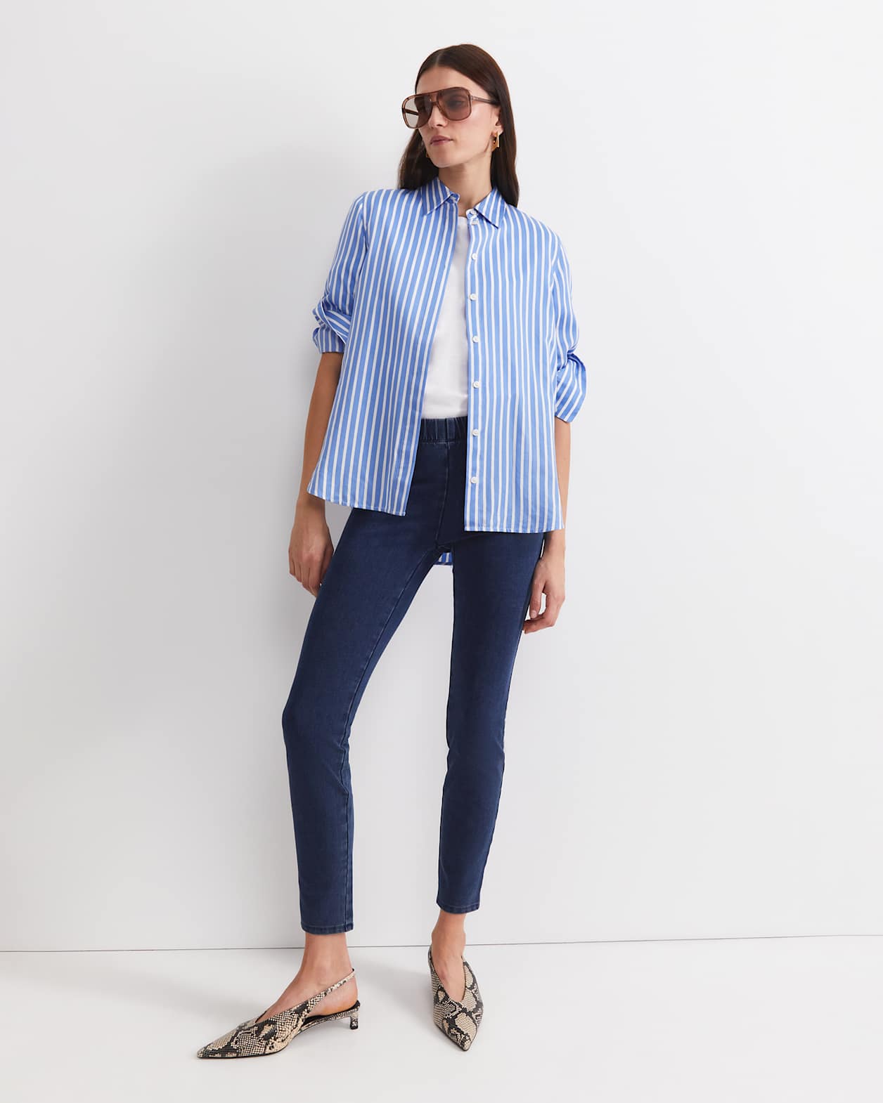 Felicity Denim Pull On Pant in WASHED INDIGO