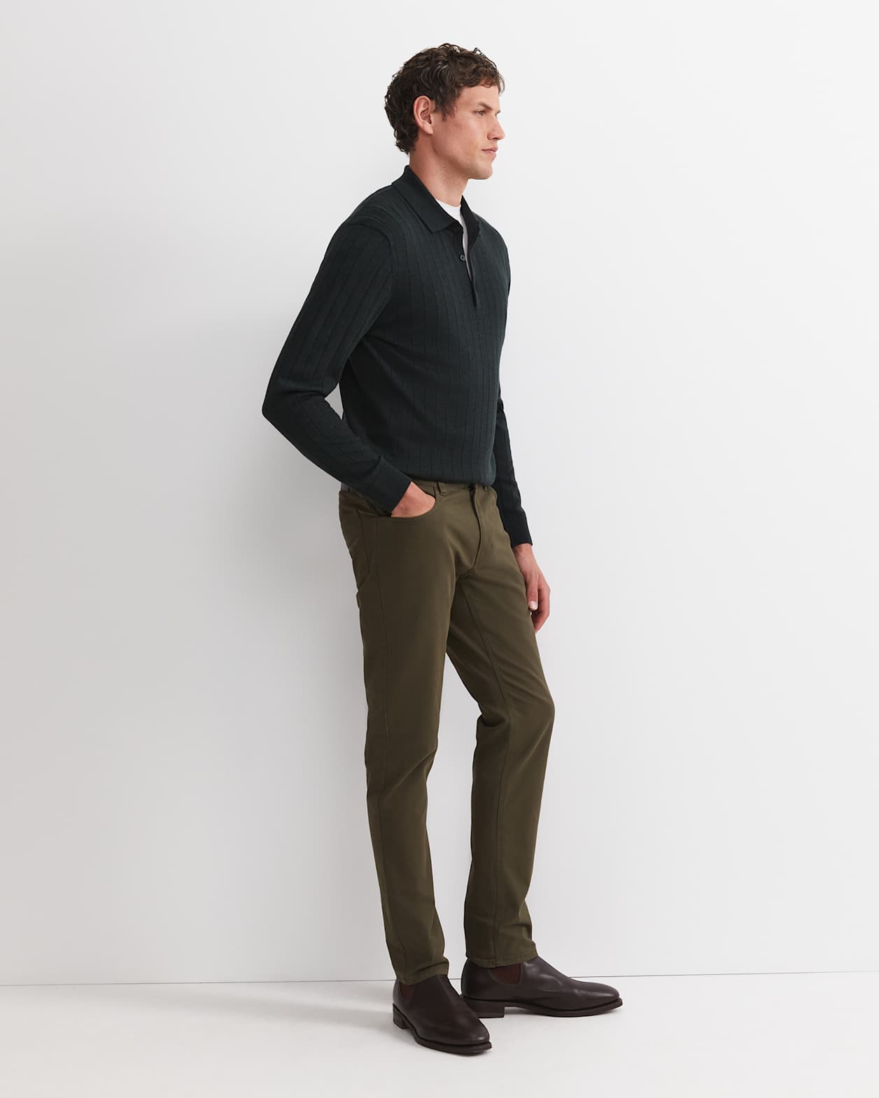 Tapered Bedford Jean in KHAKI