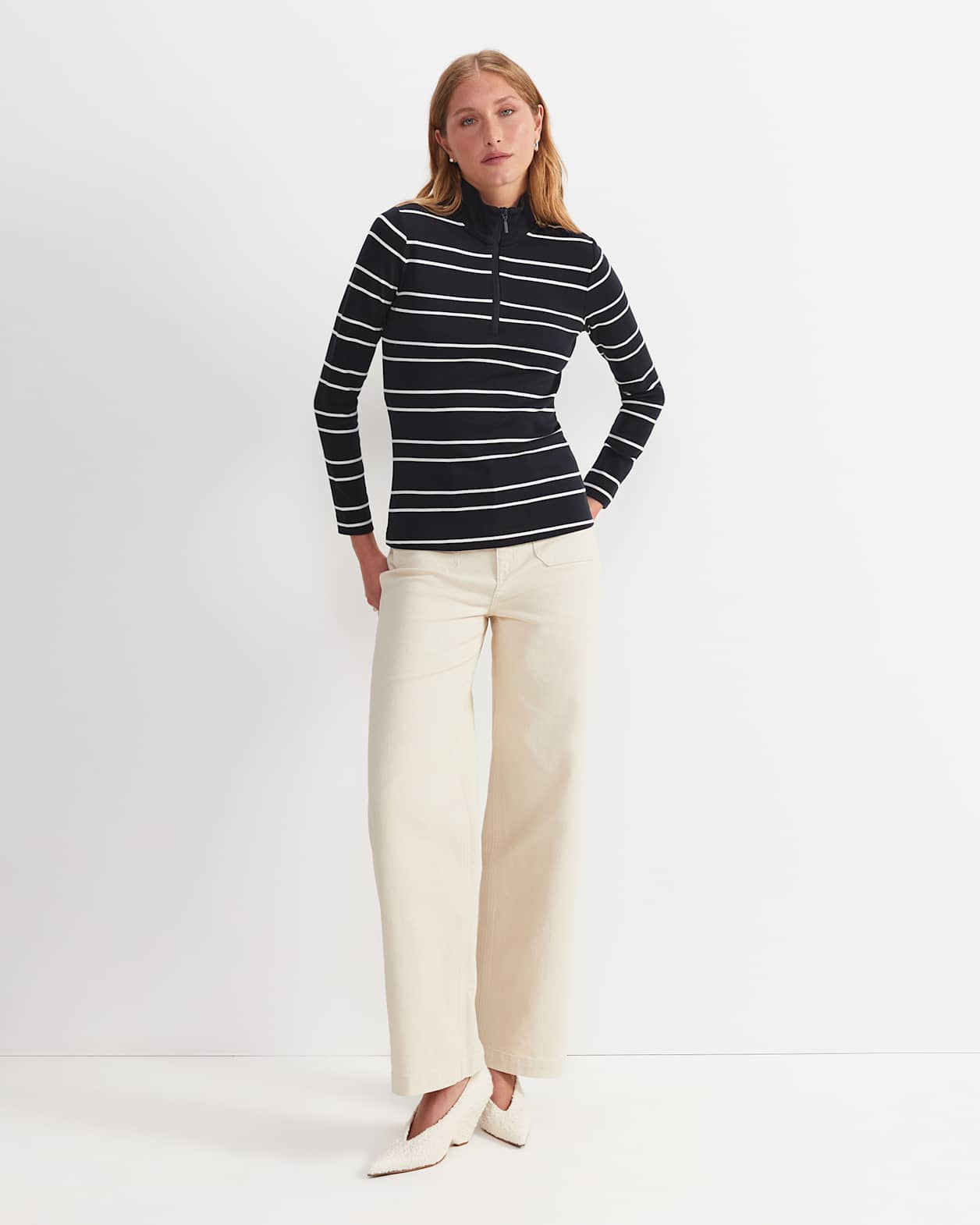 Lucy Zip Funnel Neck Top in BLACK/WHITE