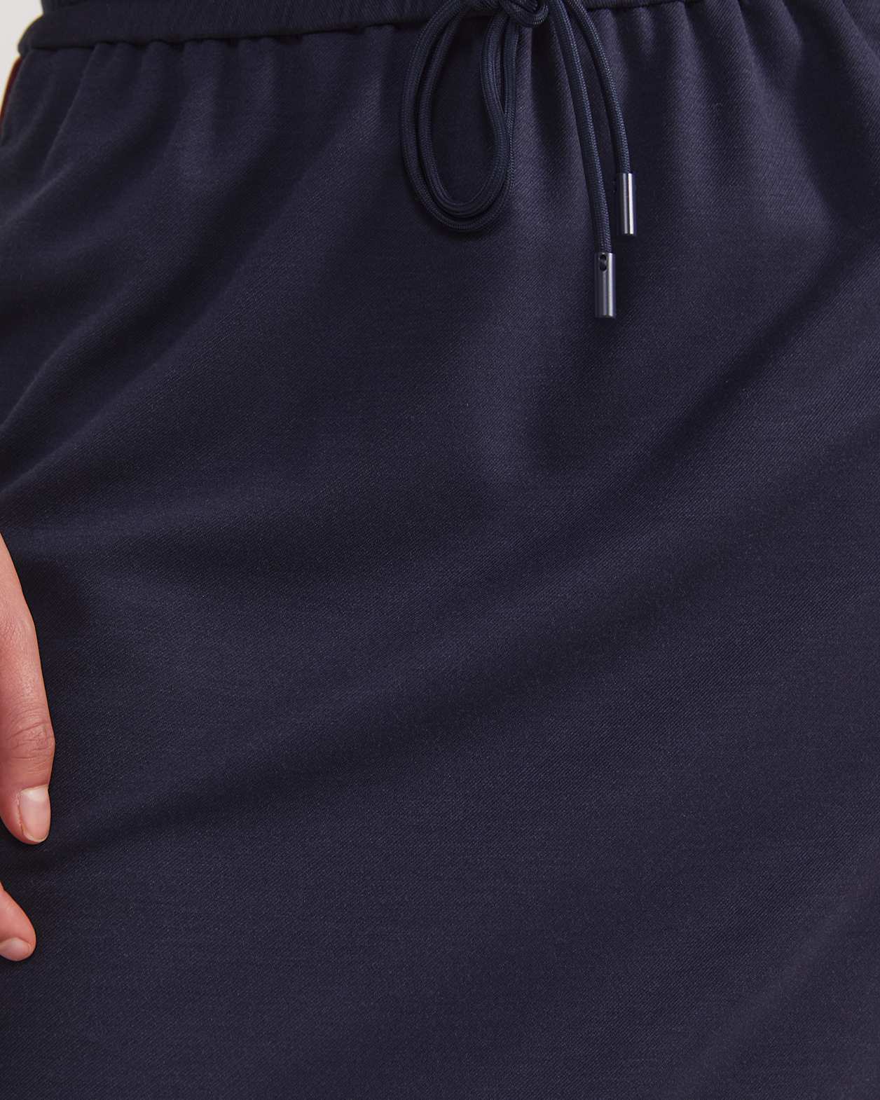 Misha Pull On Midi Skirt in NAVY