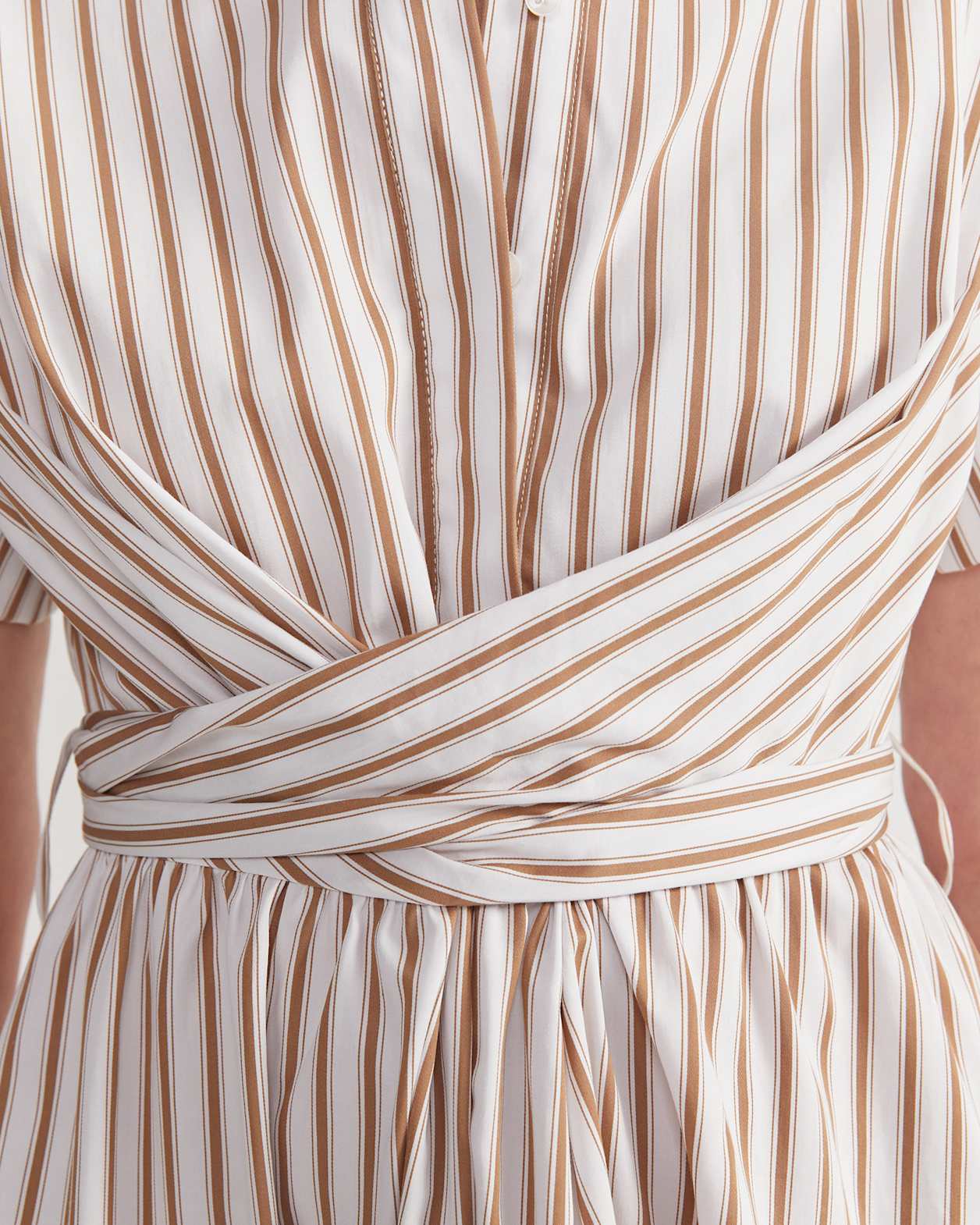 Etta Twist Maxi Dress in TAN/WHITE