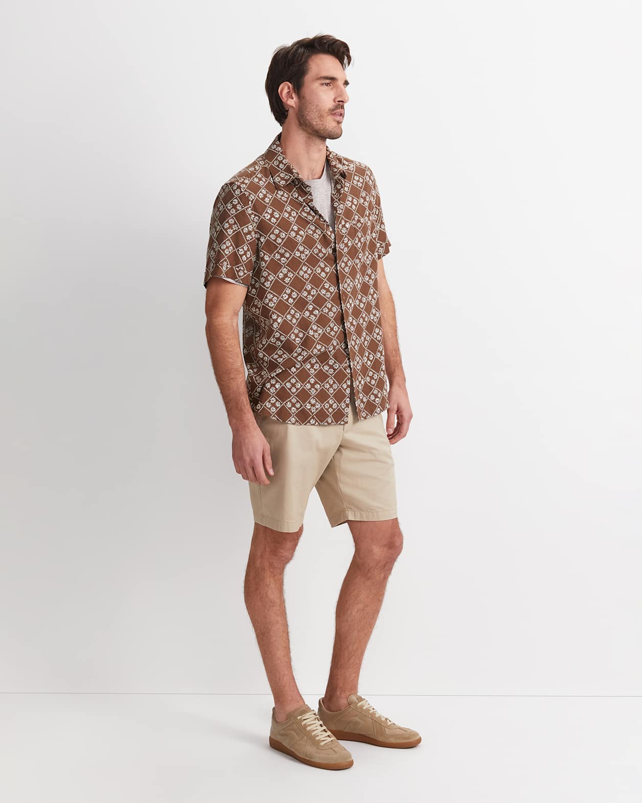 Howes Short Sleeve Print Shirt in BROWN