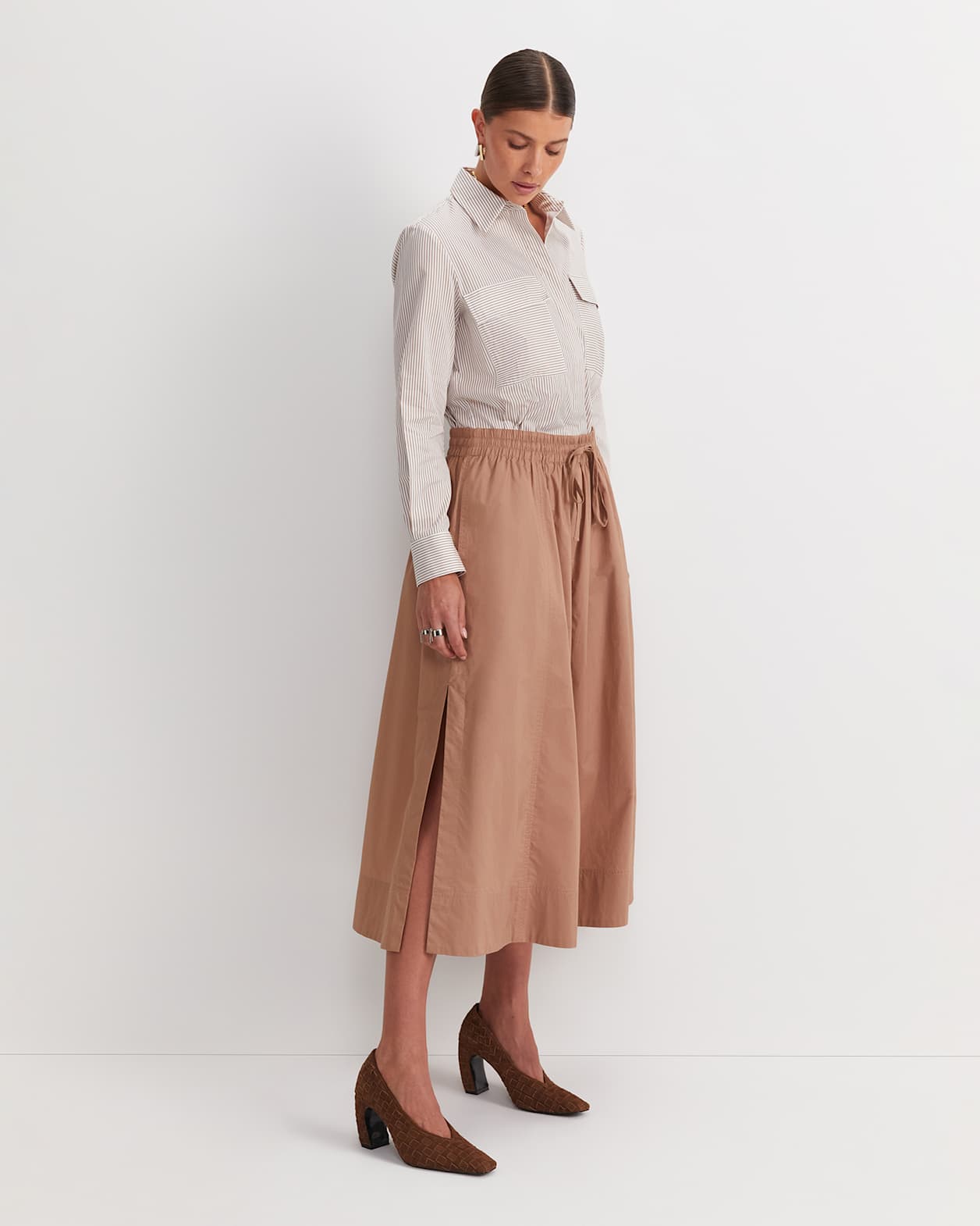 Tessa Midi Skirt in TAN