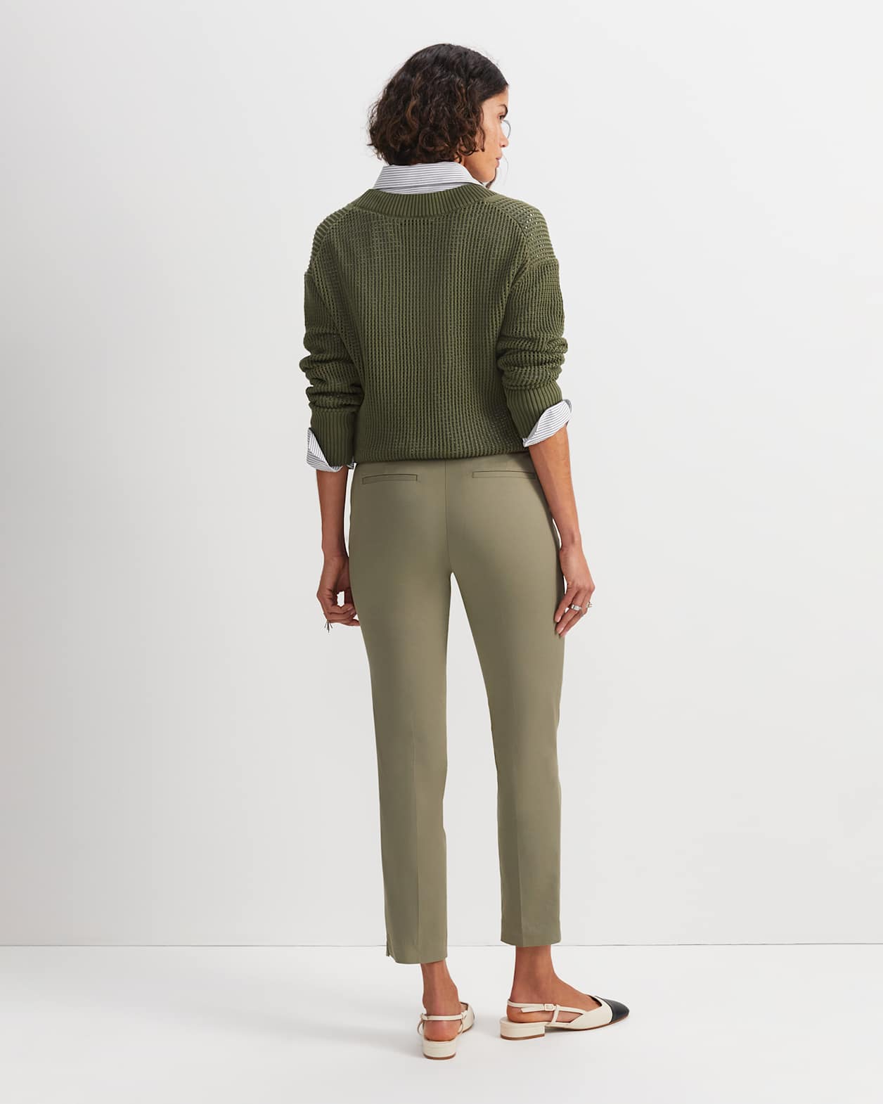 Evie Capri Pant in SOFT KHAKI