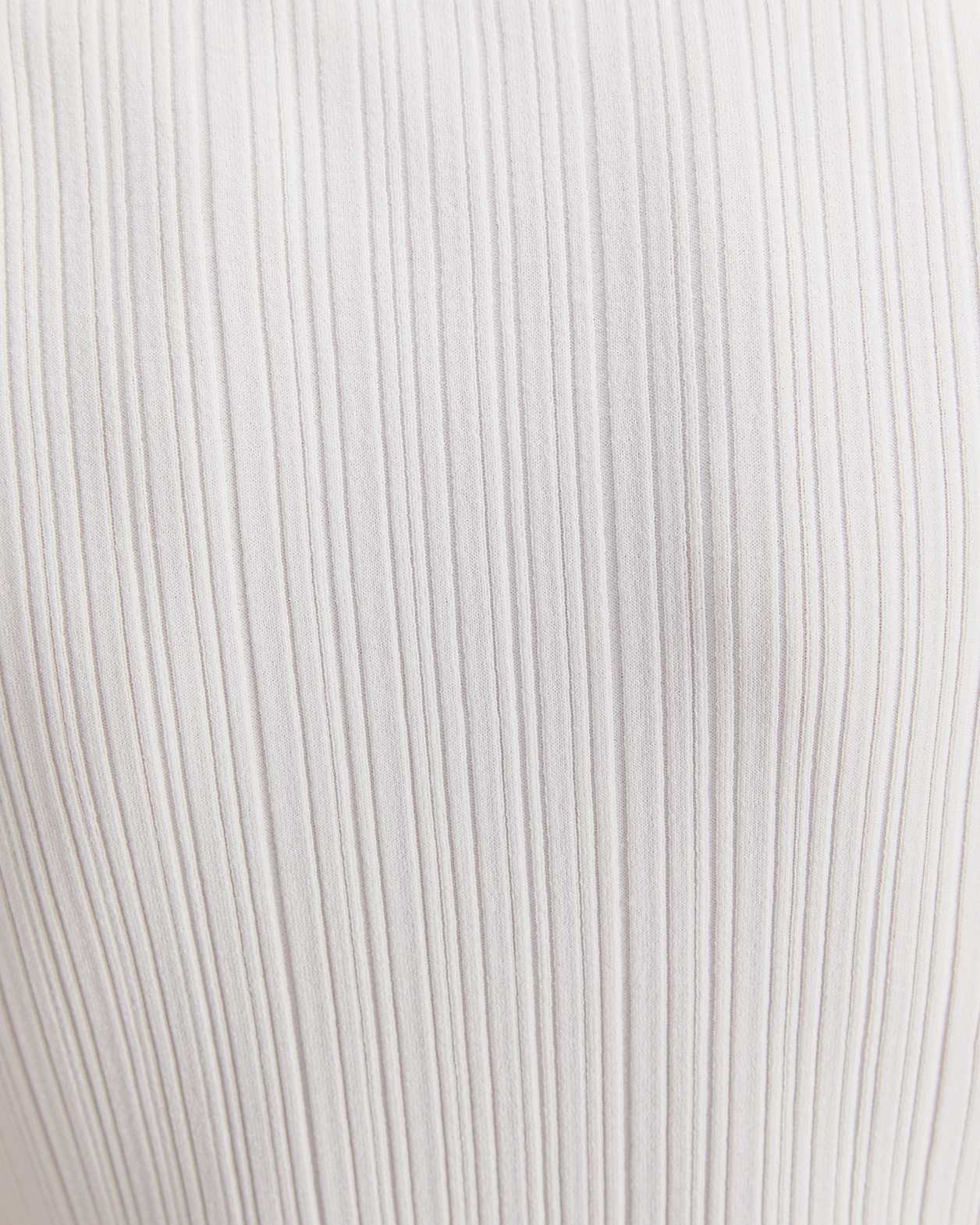 Scoop Neck Knit in OFF WHITE