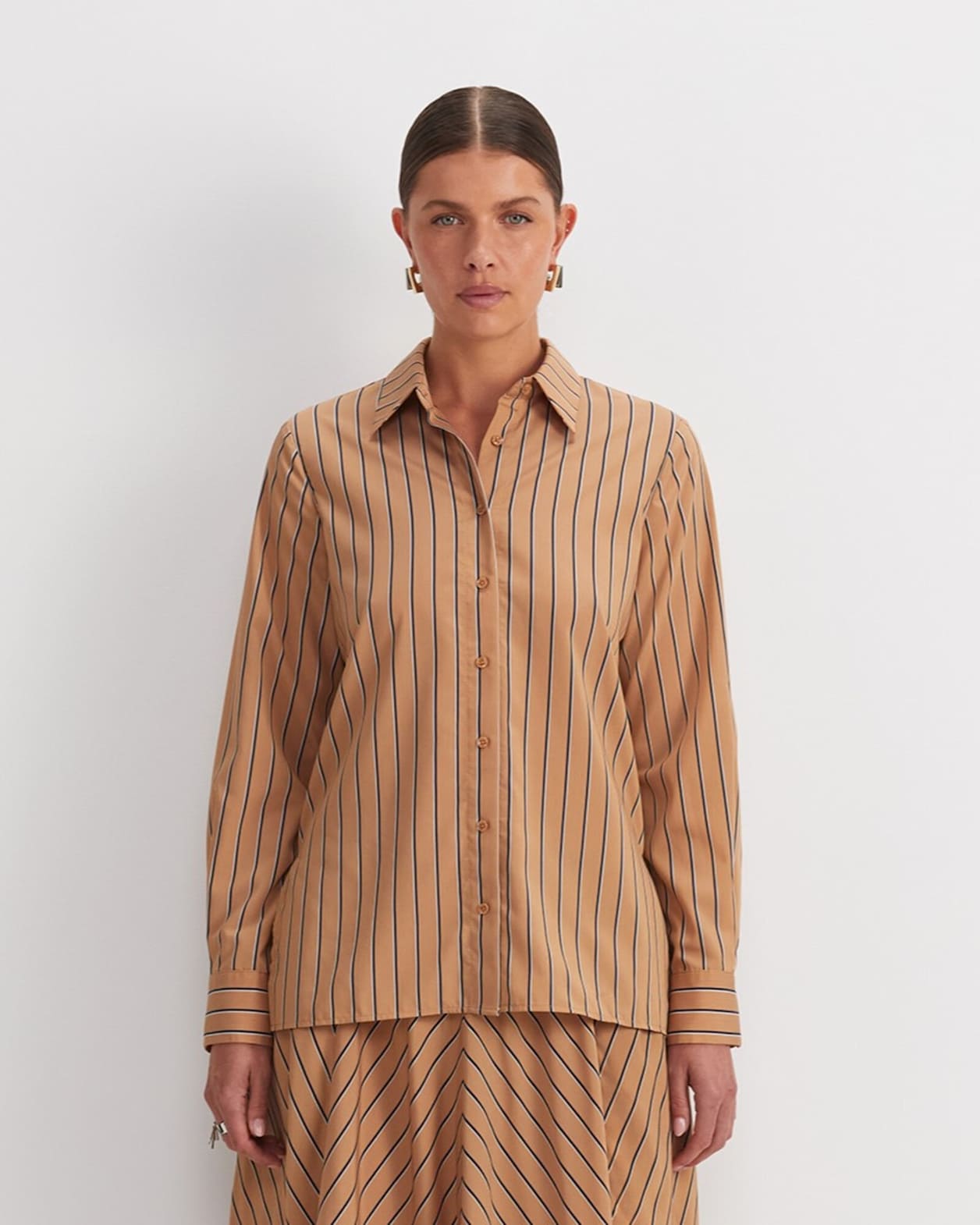 Gina Stripe Shirt in TAN/WHITE