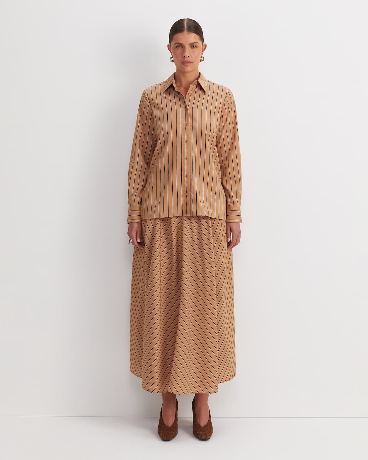 Gina Stripe Shirt in TAN/WHITE