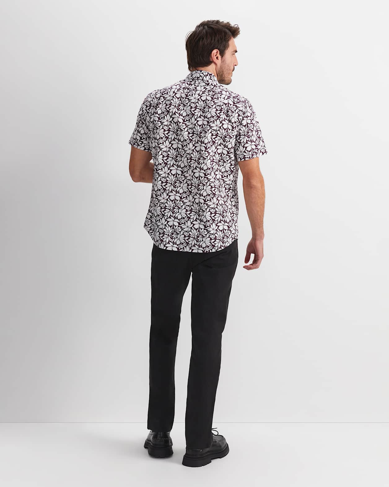 Paulo Short Sleeve Print Shirt in BURGUNDY