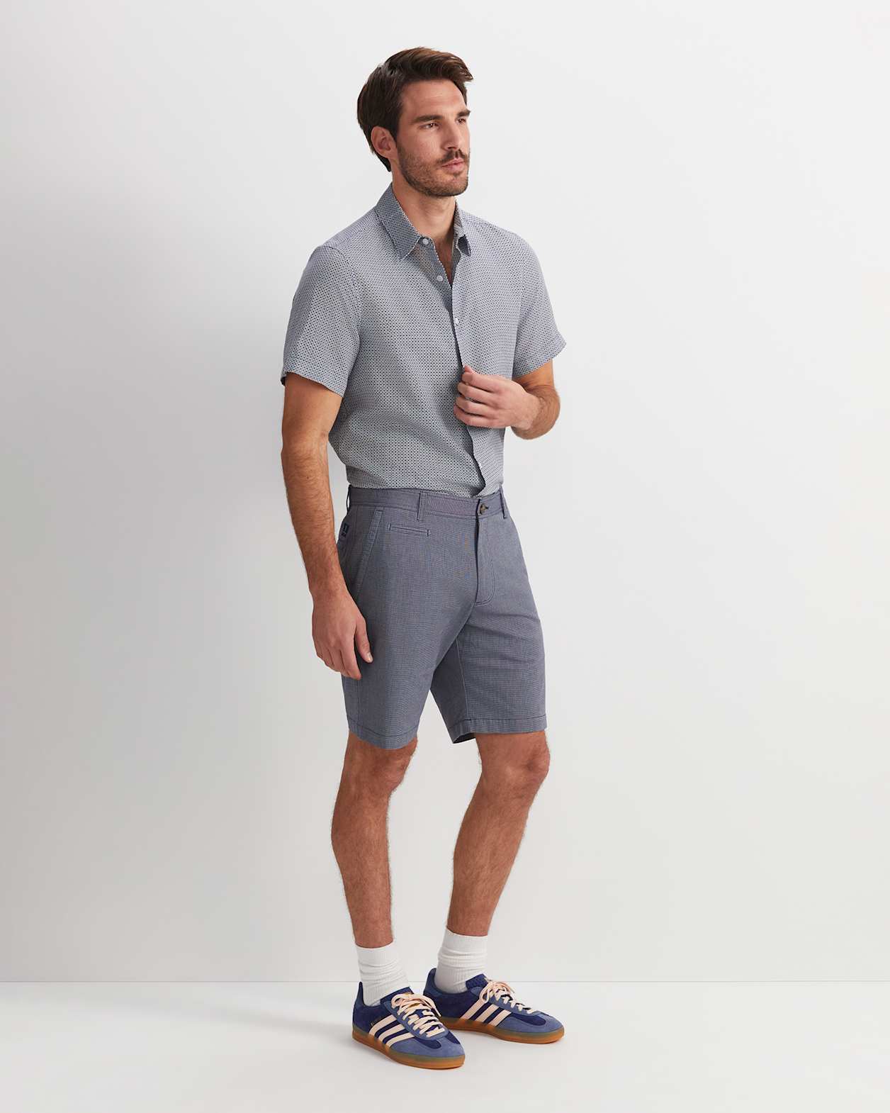 Trey Classic Short in NAVY