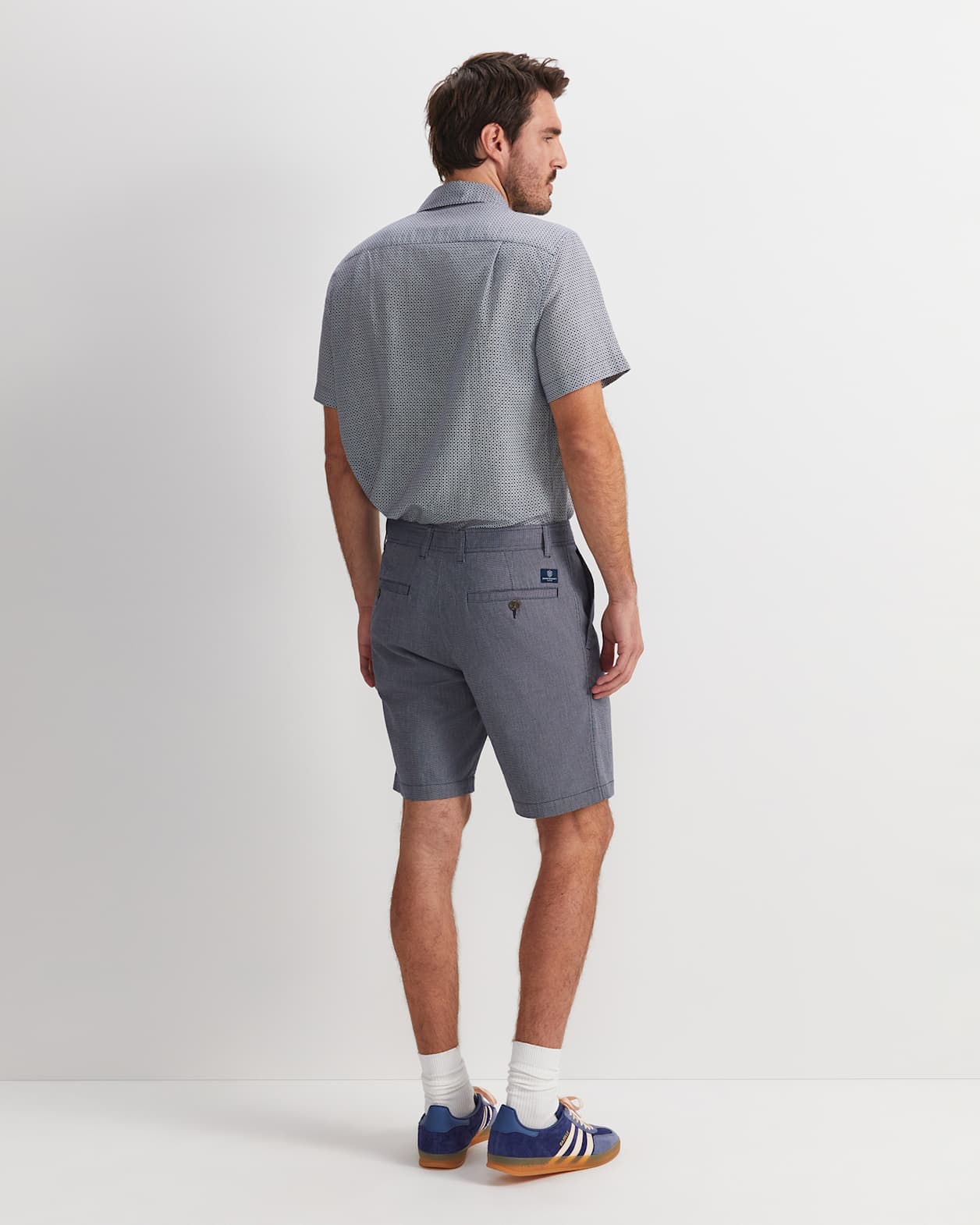 Trey Classic Short in NAVY