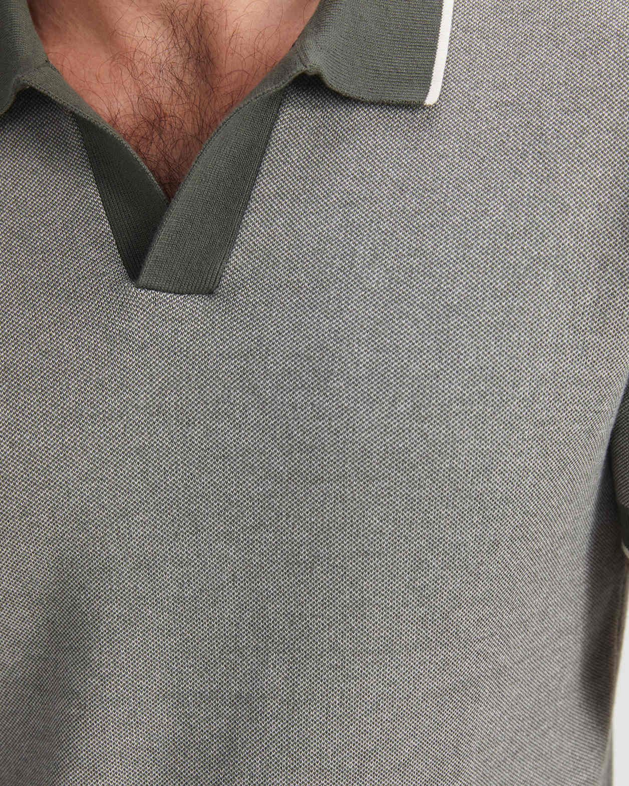 James Knit Polo in KHAKI